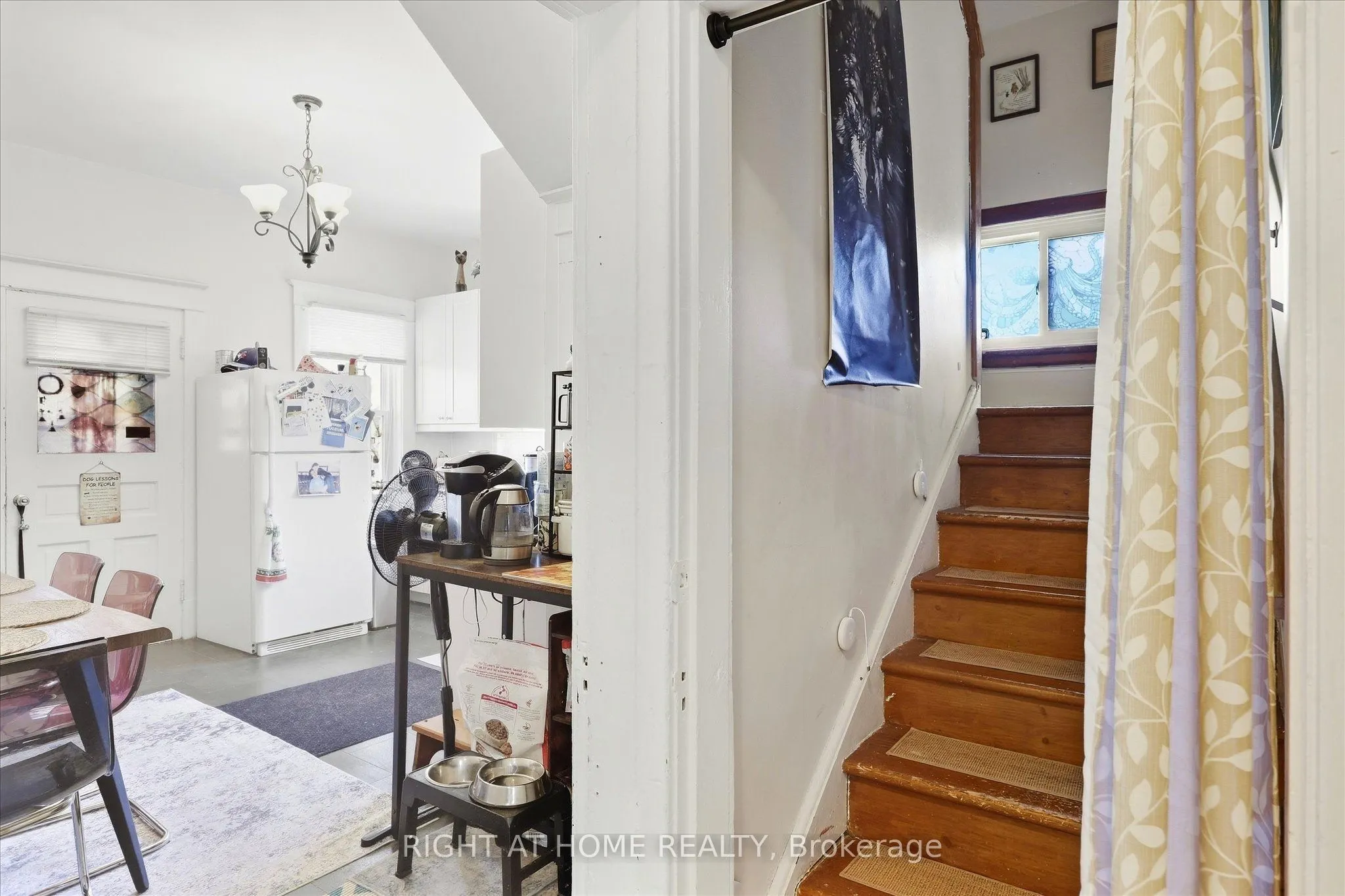 33 MELBOURNE Street W