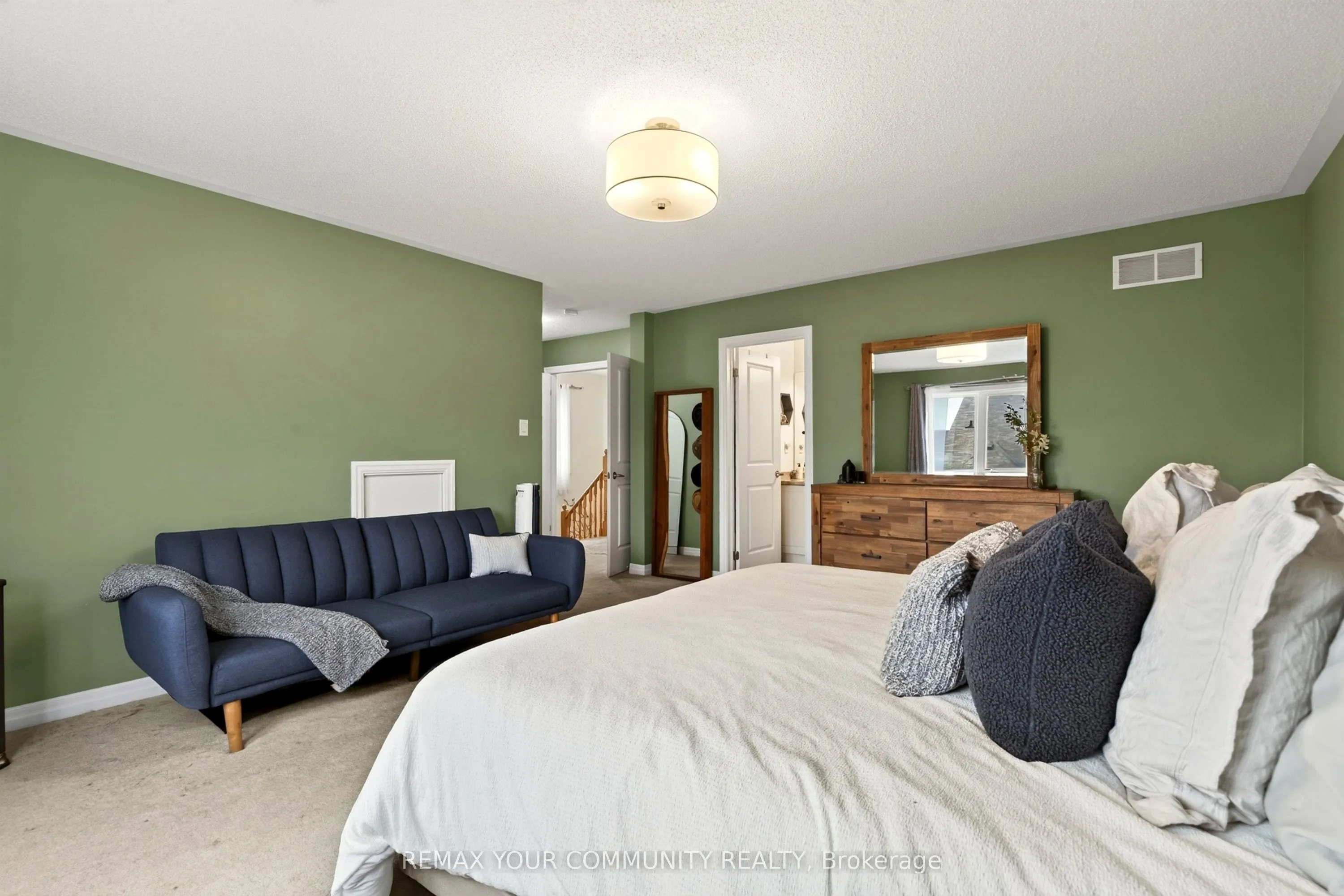 55 Dominion Crescent