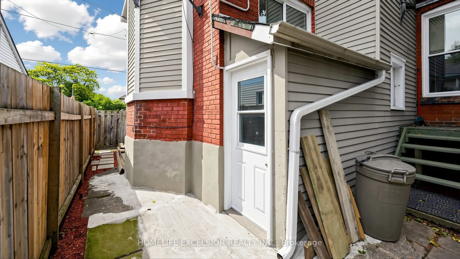 342 King William Street
