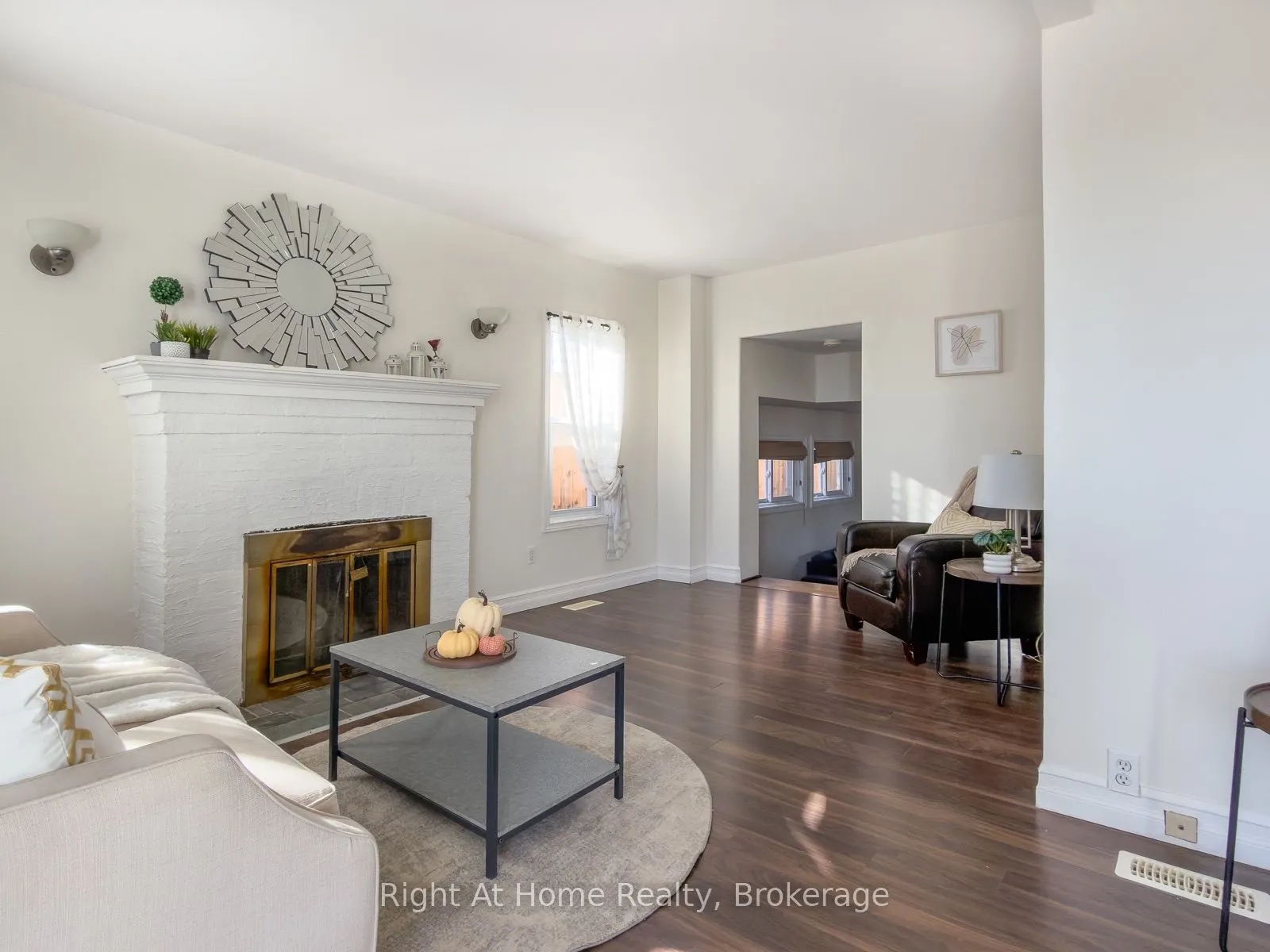 166 Catharine Street