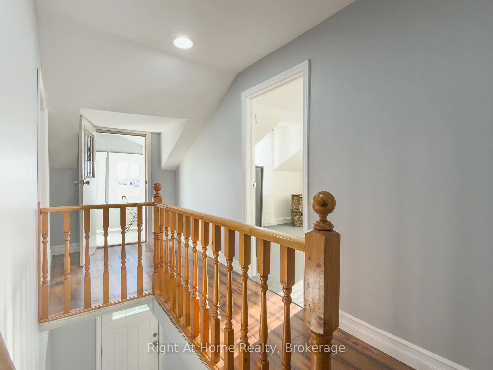 166 Catharine Street