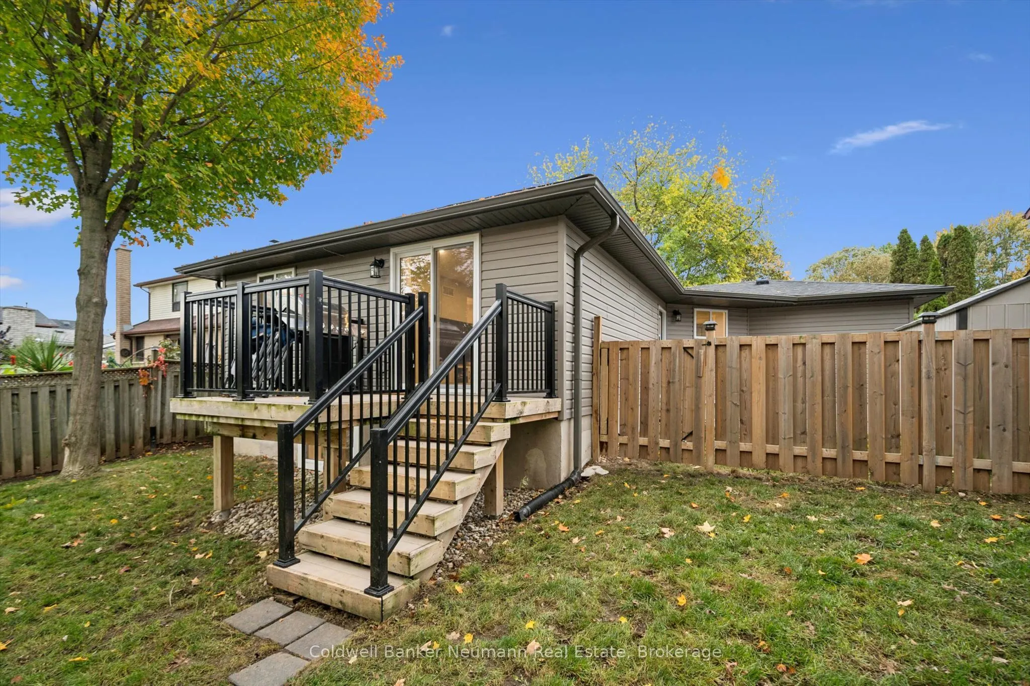 27 Aspen Valley Crescent