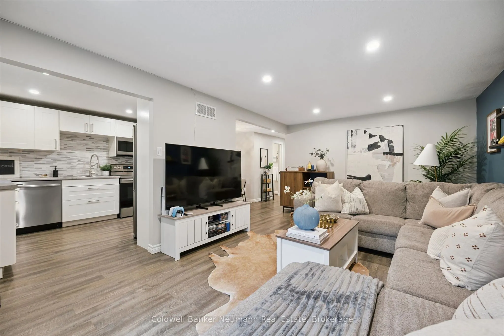 27 Aspen Valley Crescent