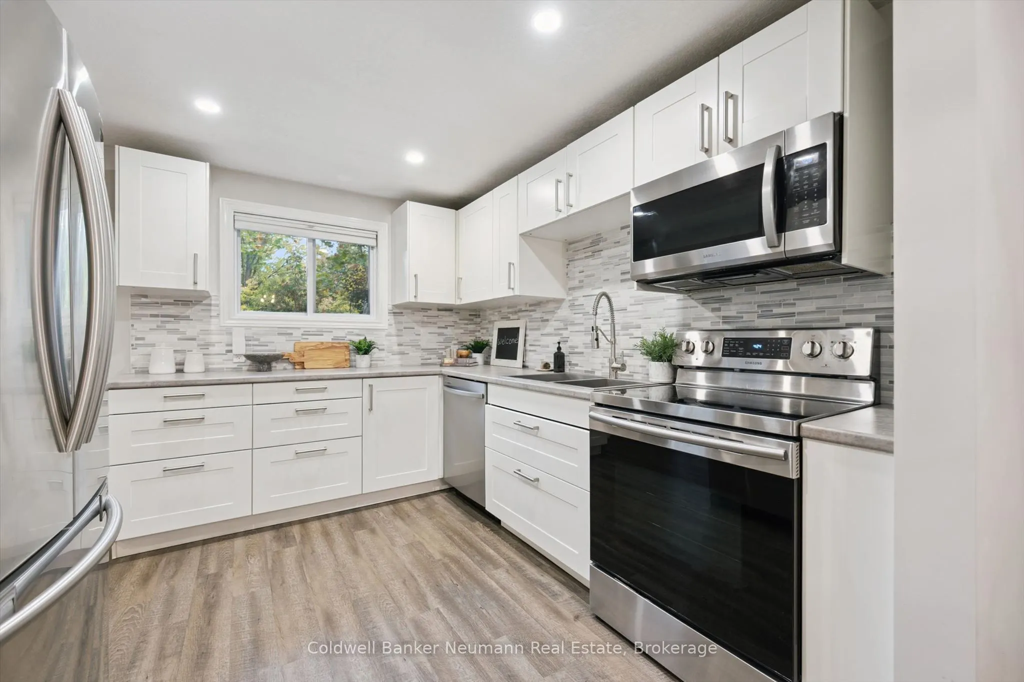 27 Aspen Valley Crescent