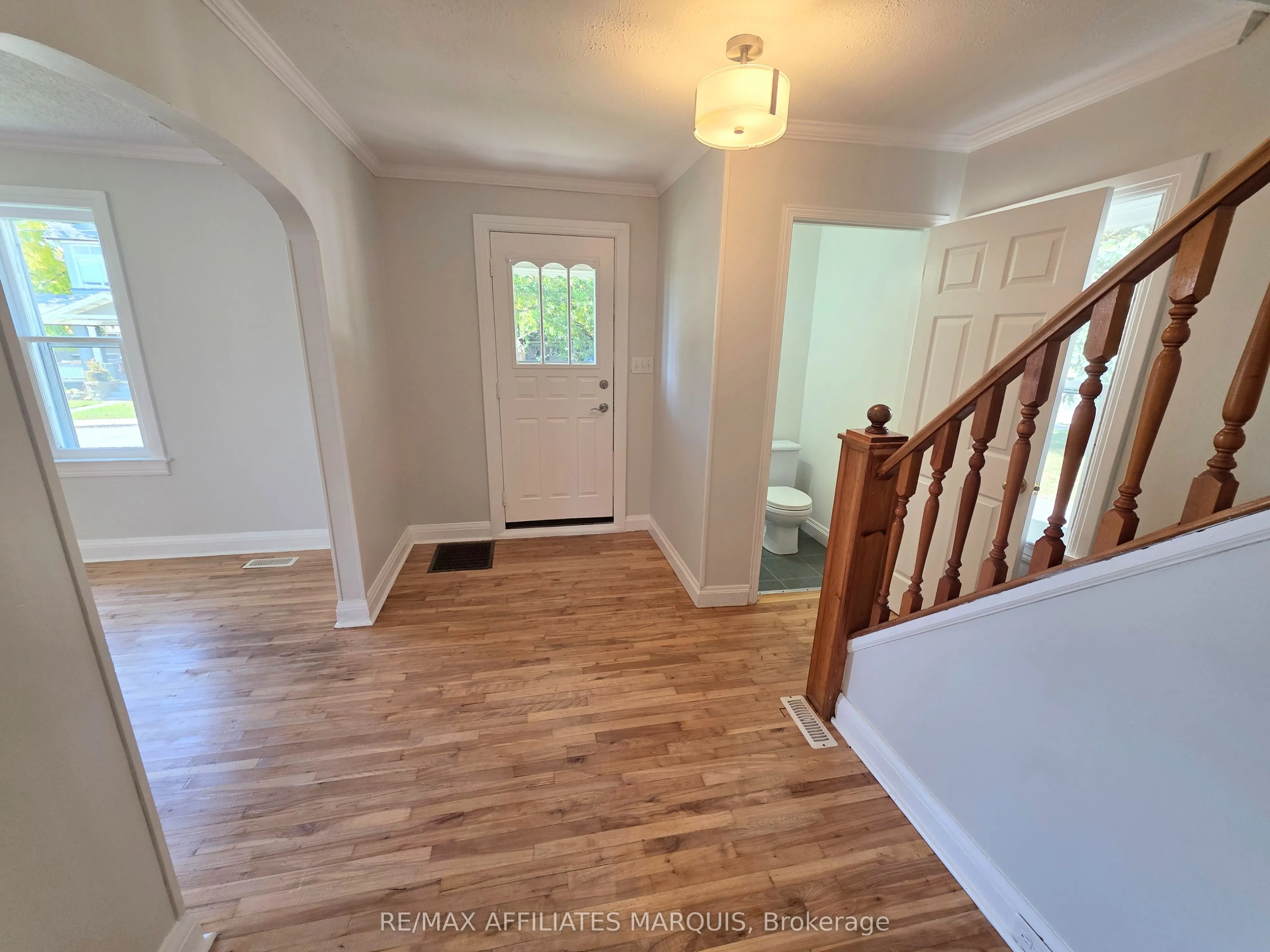17 MAPLE Avenue N