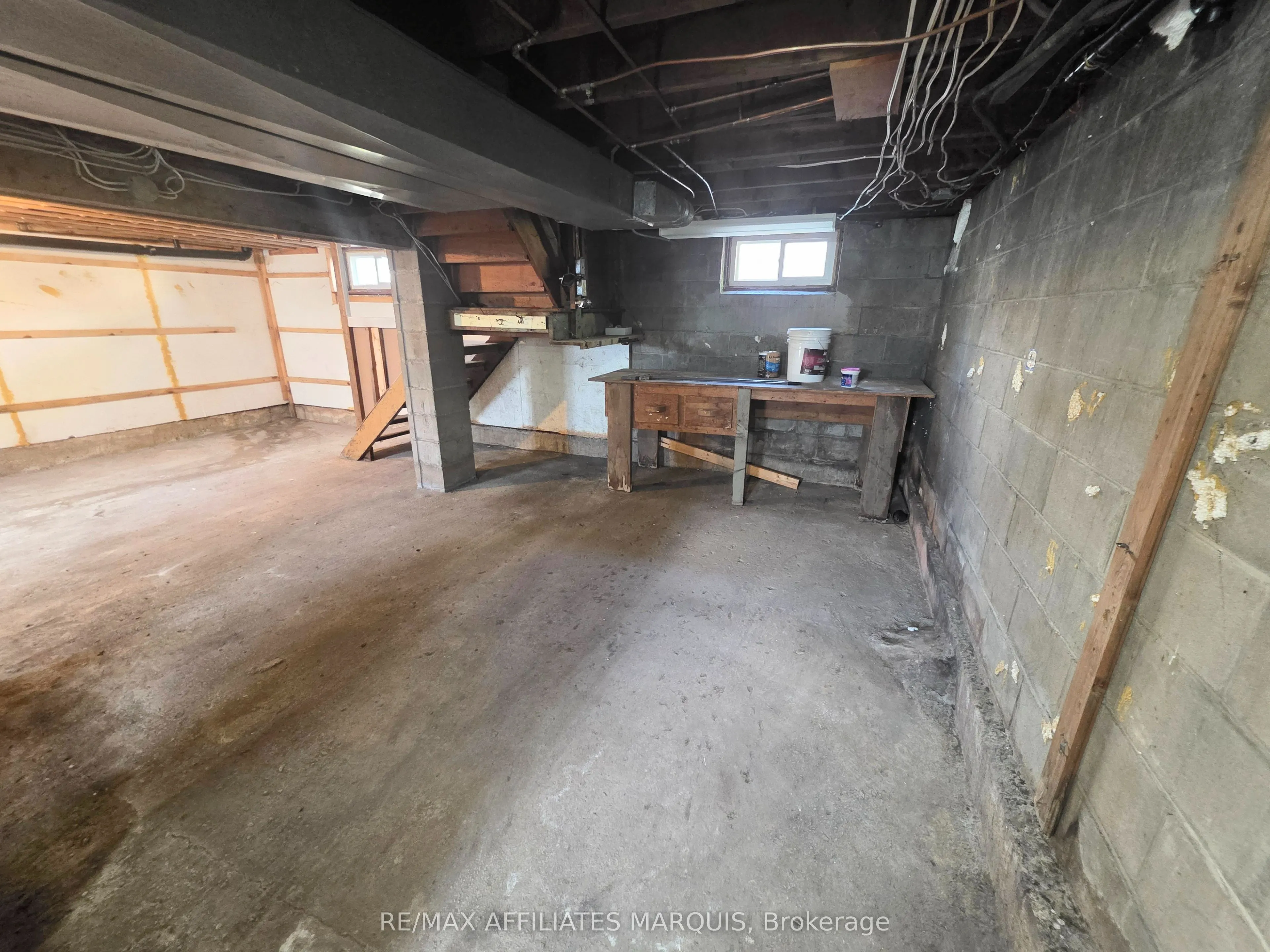 17 MAPLE Avenue N