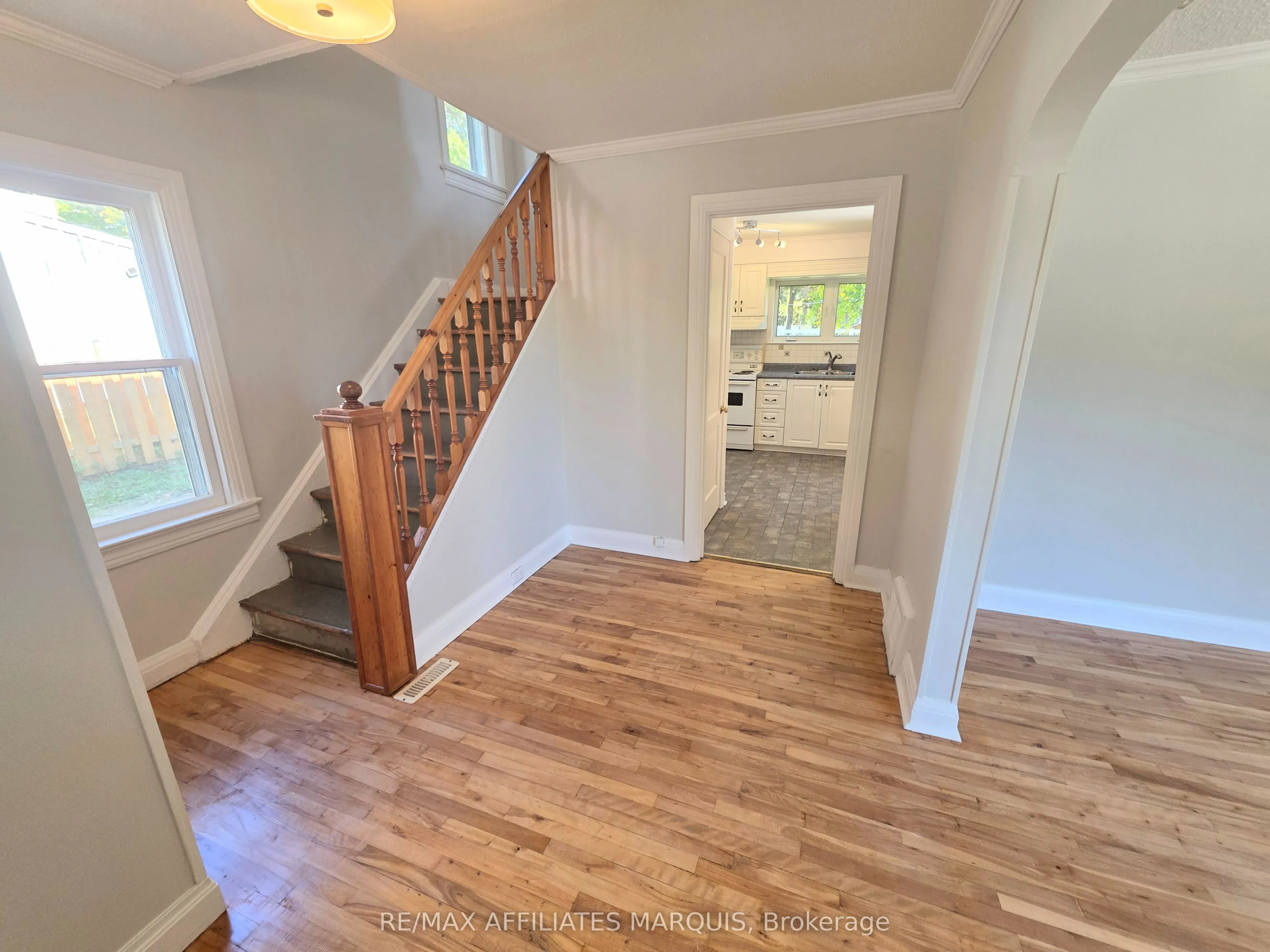 17 MAPLE Avenue N