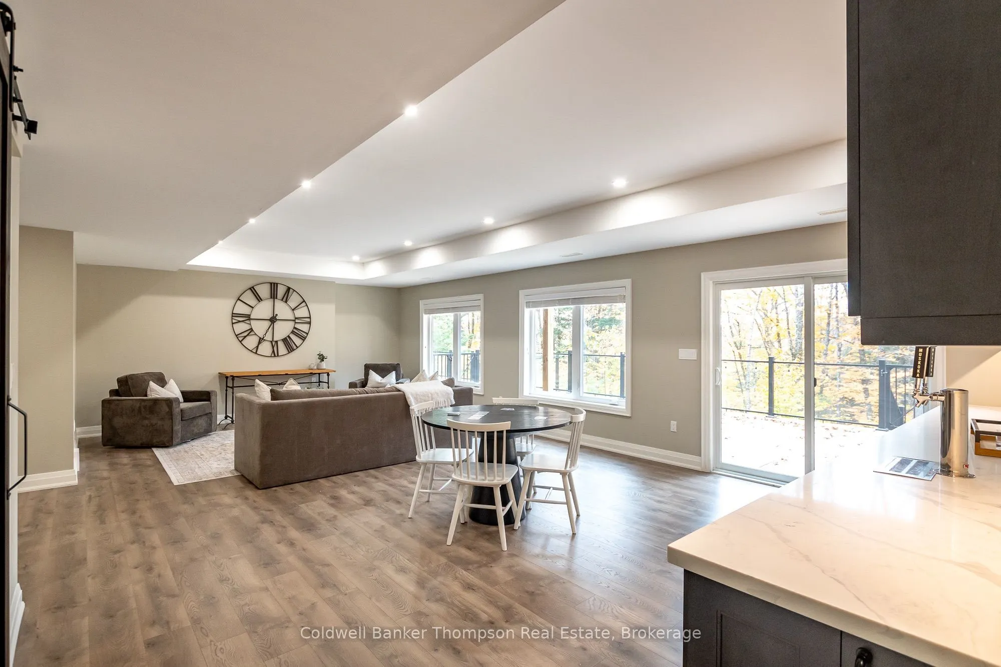 1183 Walker's Glenn Crescent