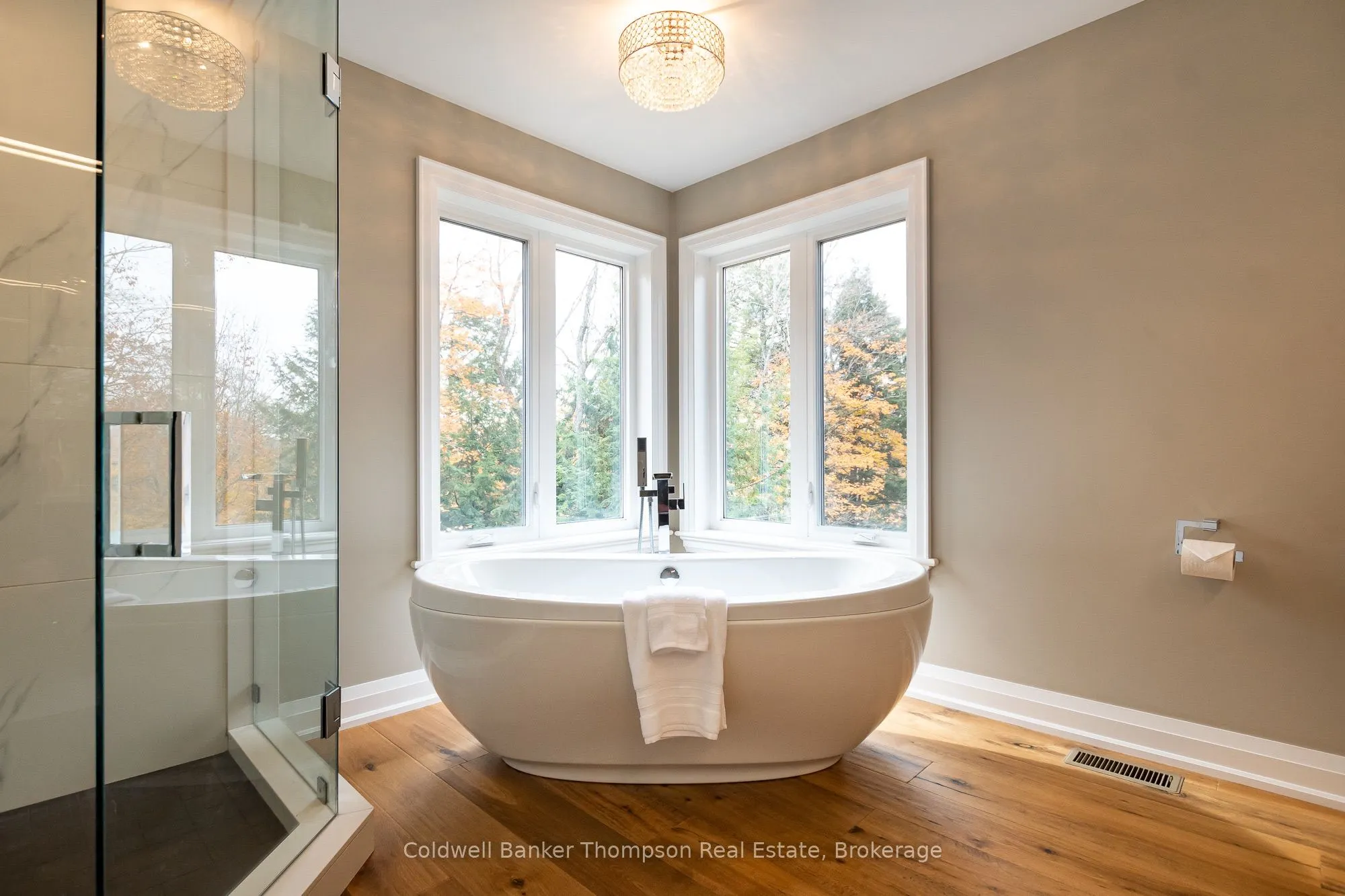 1183 Walker's Glenn Crescent