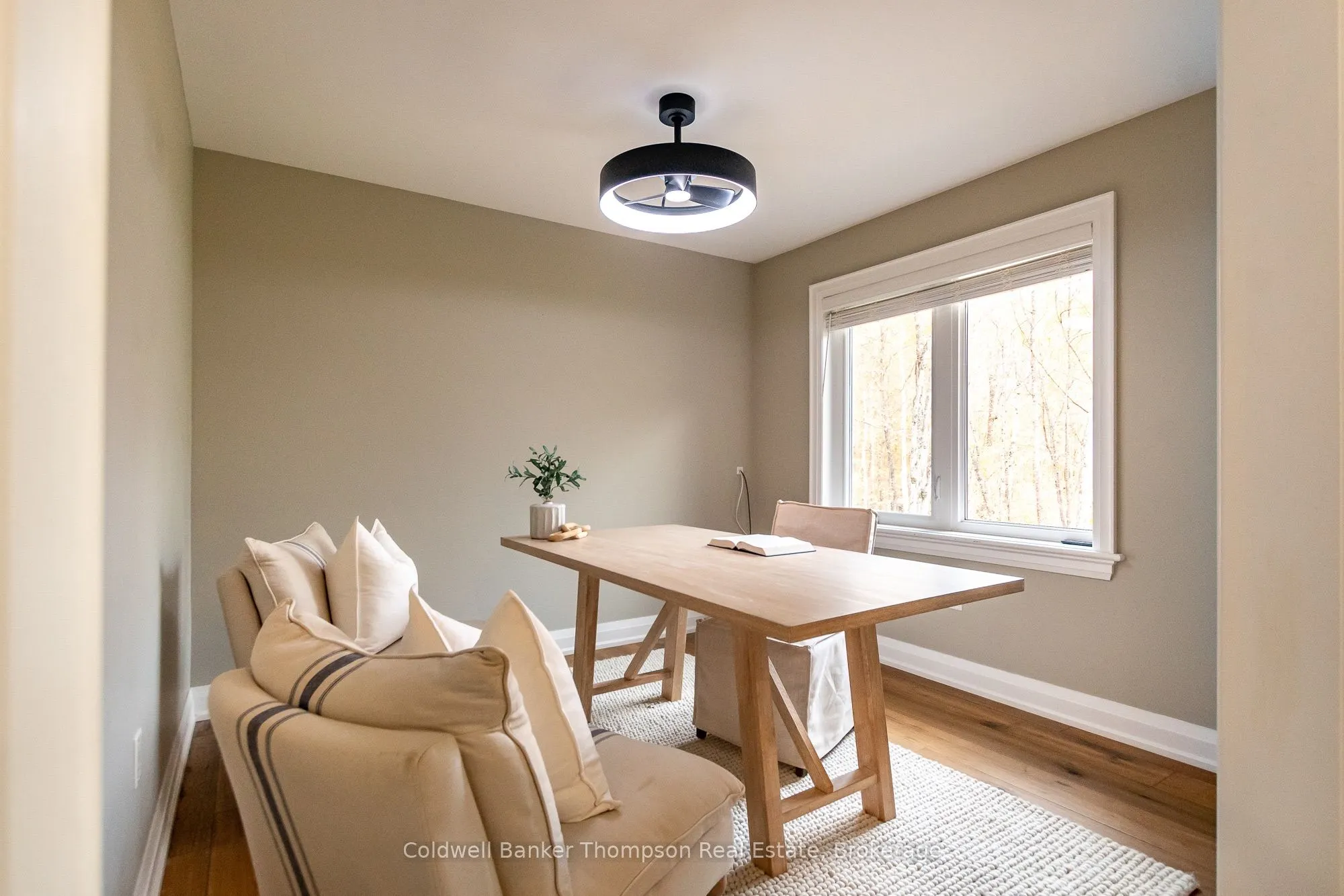 1183 Walker's Glenn Crescent