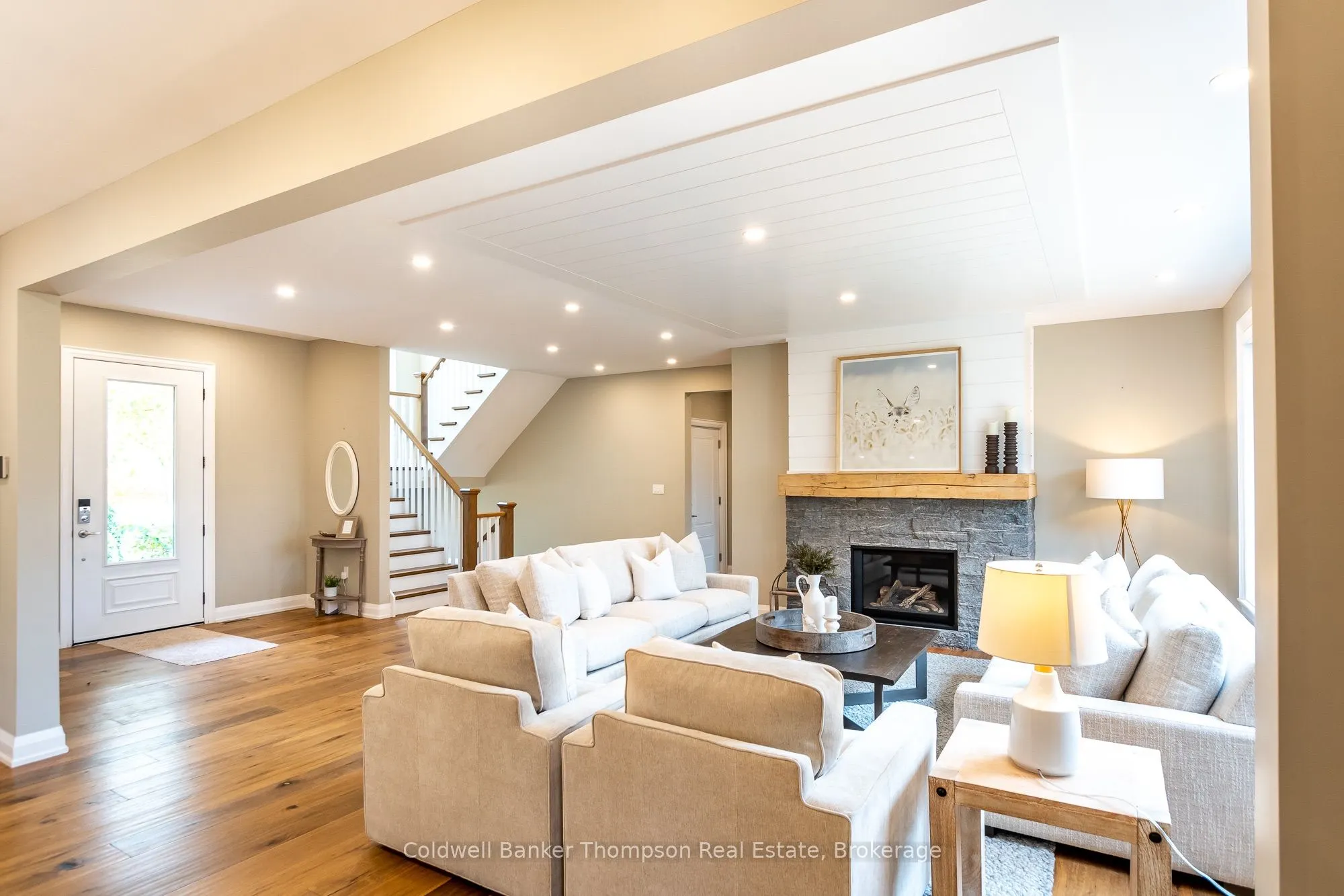 1183 Walker's Glenn Crescent