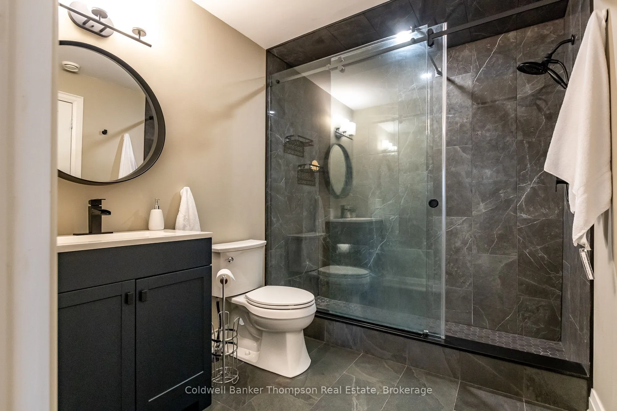 1183 Walker's Glenn Crescent
