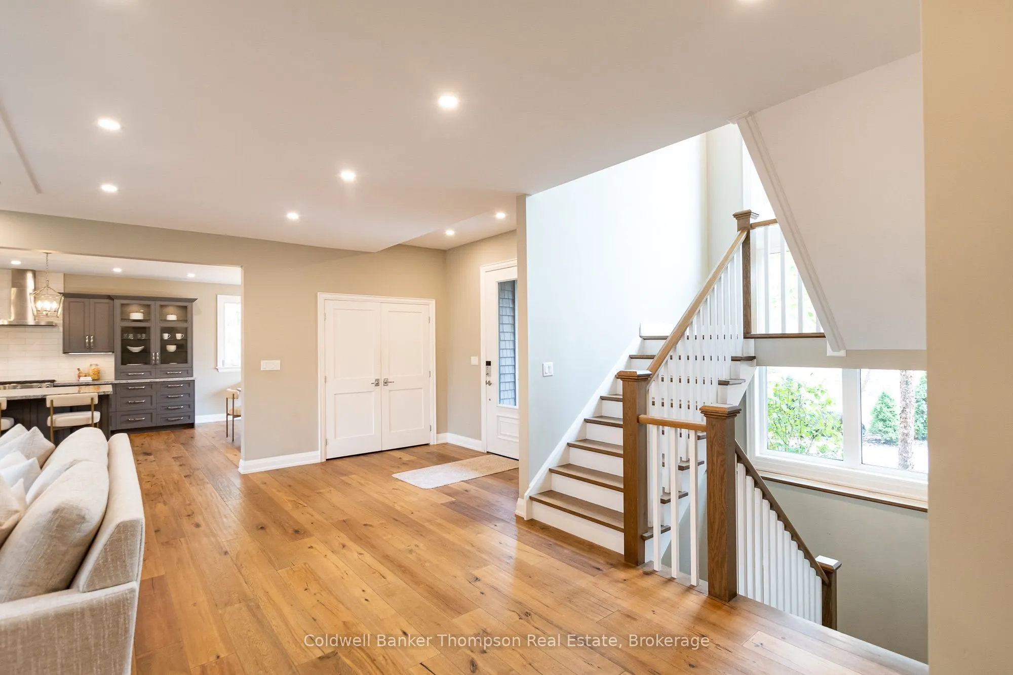 1183 Walker's Glenn Crescent