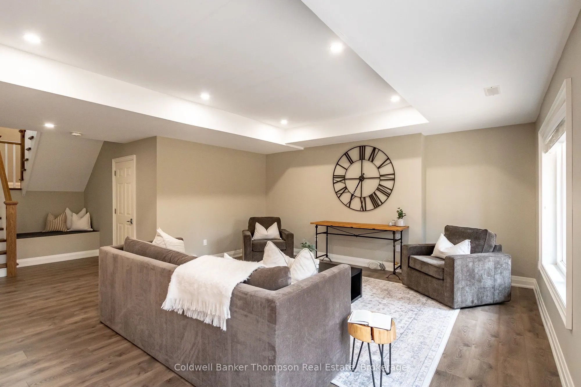 1183 Walker's Glenn Crescent