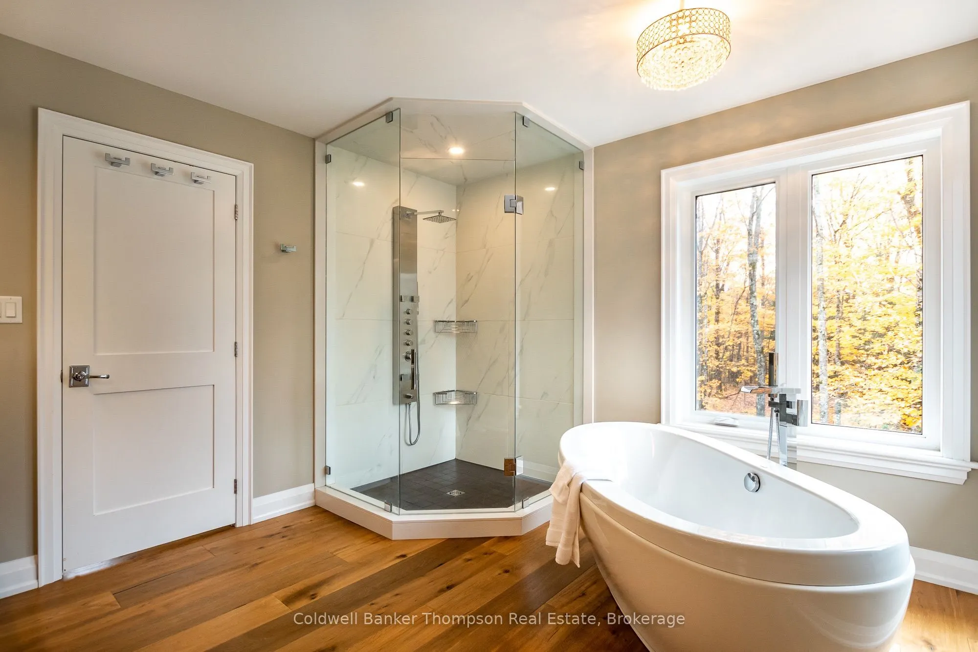 1183 Walker's Glenn Crescent