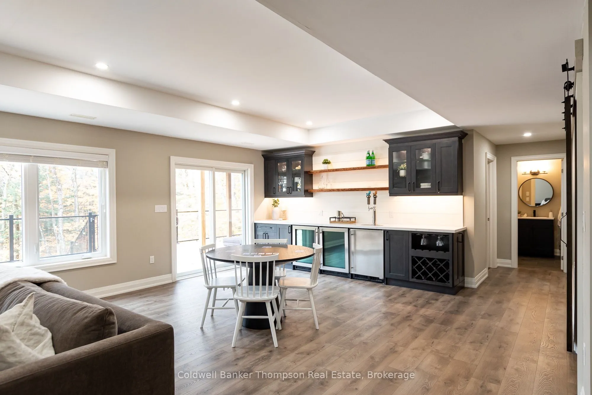1183 Walker's Glenn Crescent