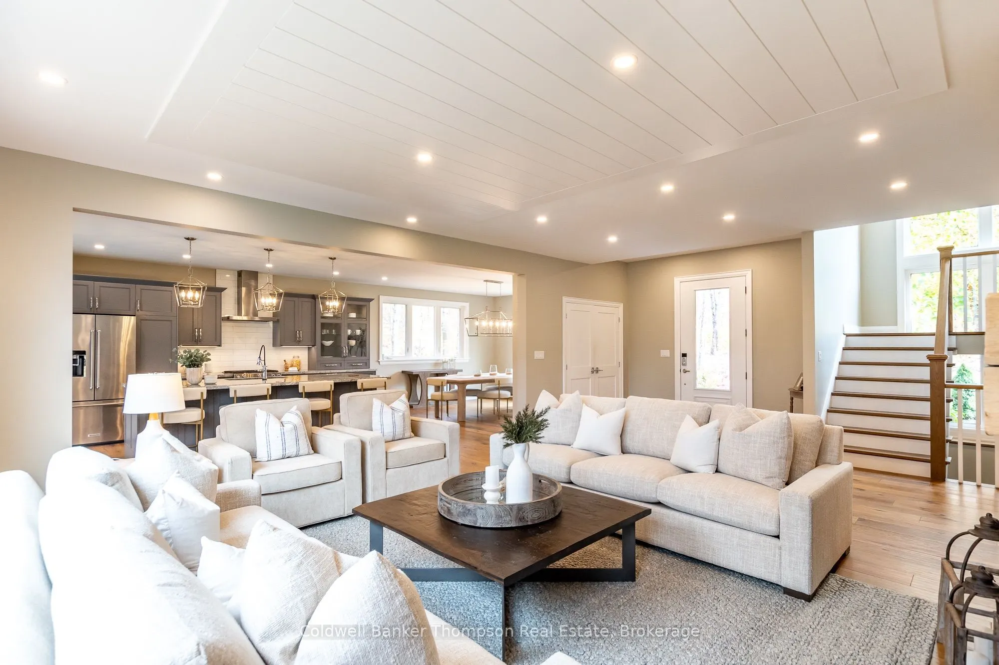 1183 Walker's Glenn Crescent
