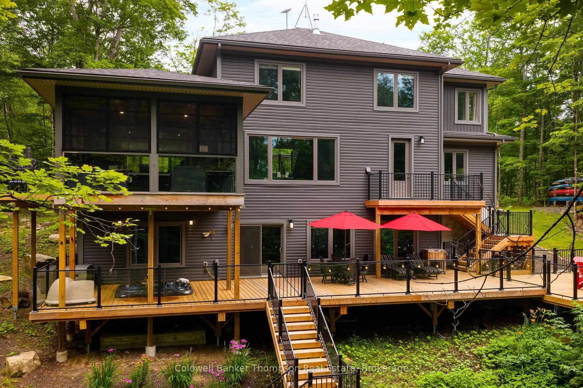 1183 Walker's Glenn Crescent