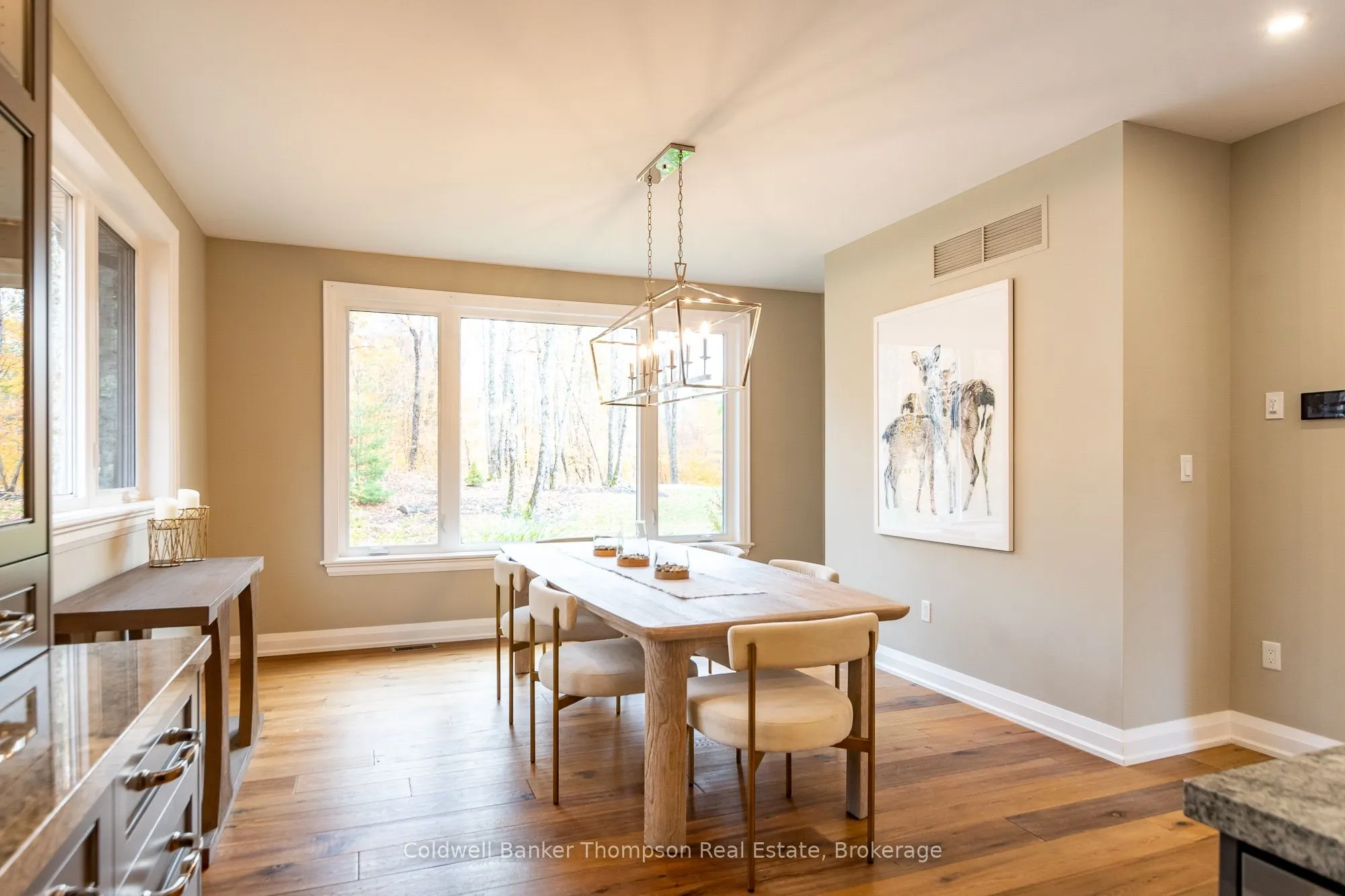1183 Walker's Glenn Crescent