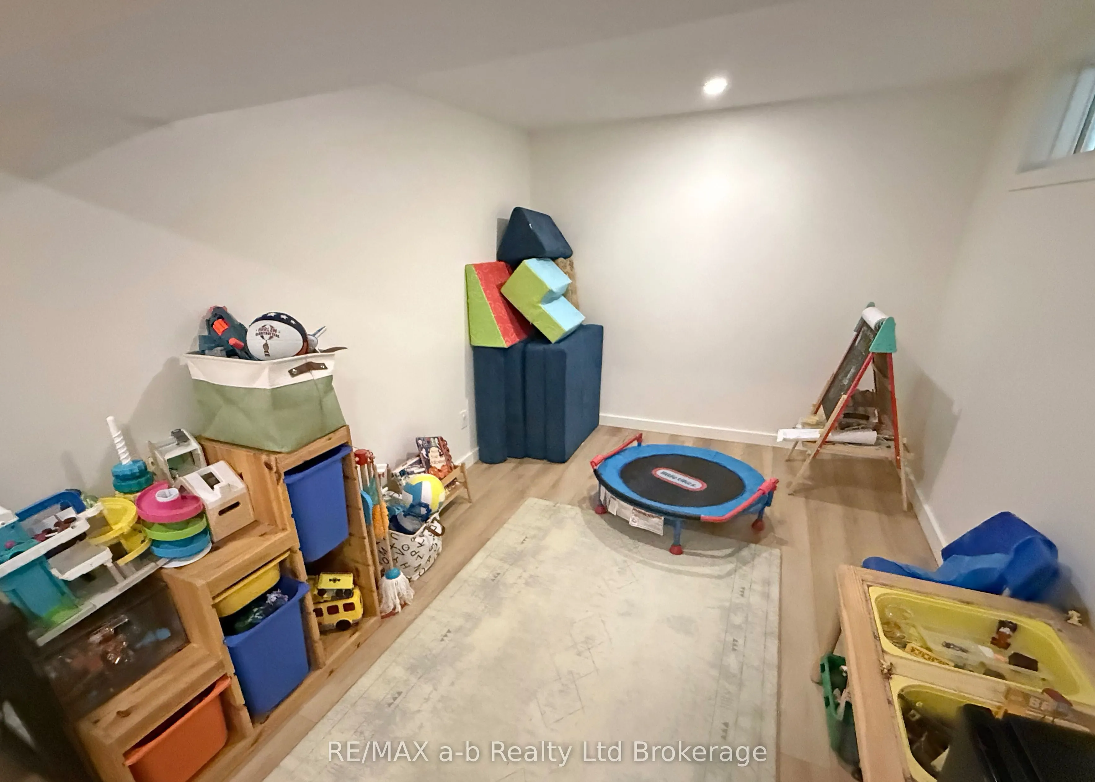 357 Knightsbridge Road