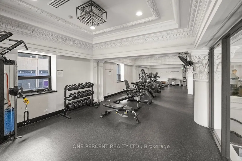 112 King Street E #401