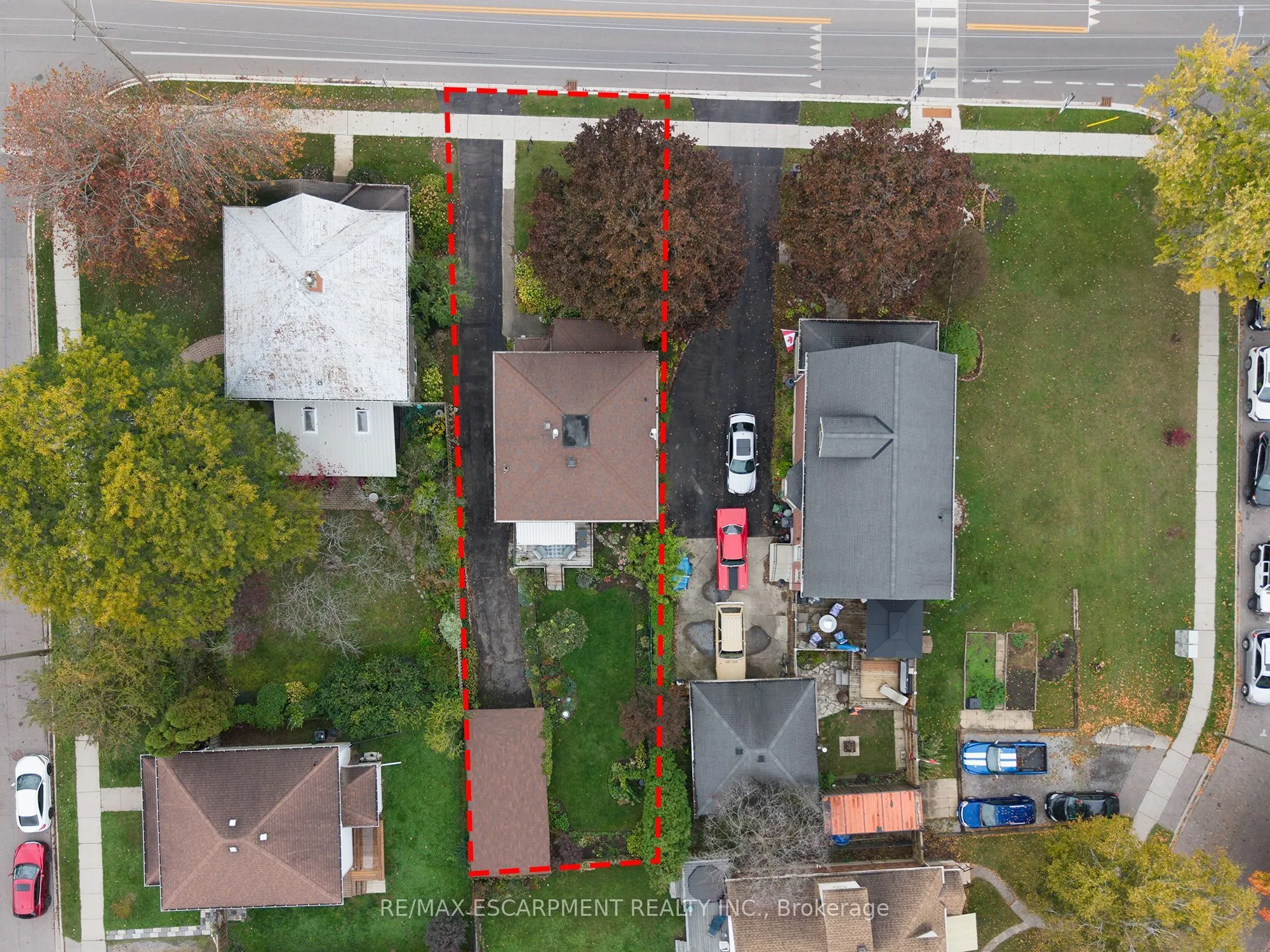 354 West Street W