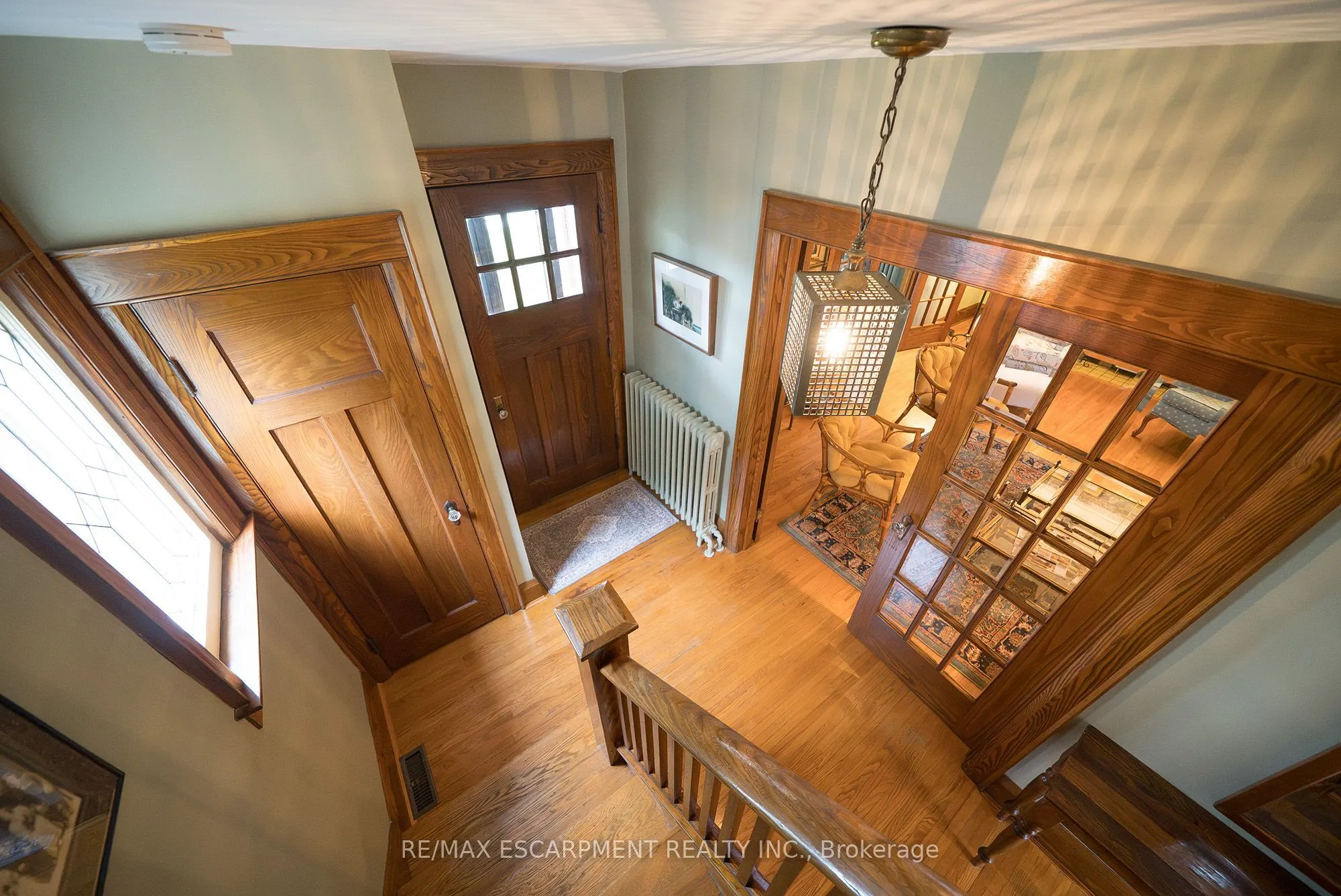 354 West Street W