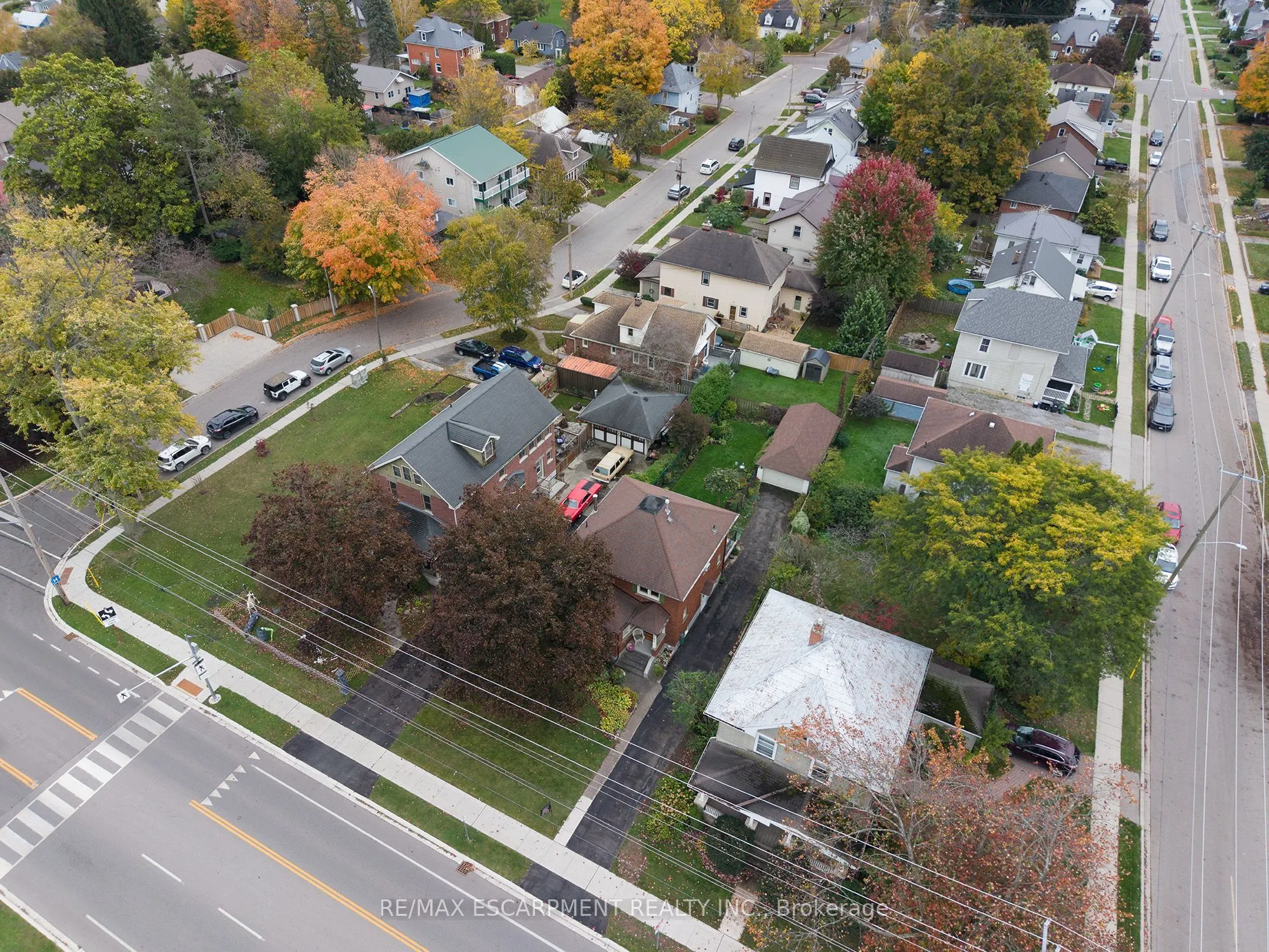 354 West Street W