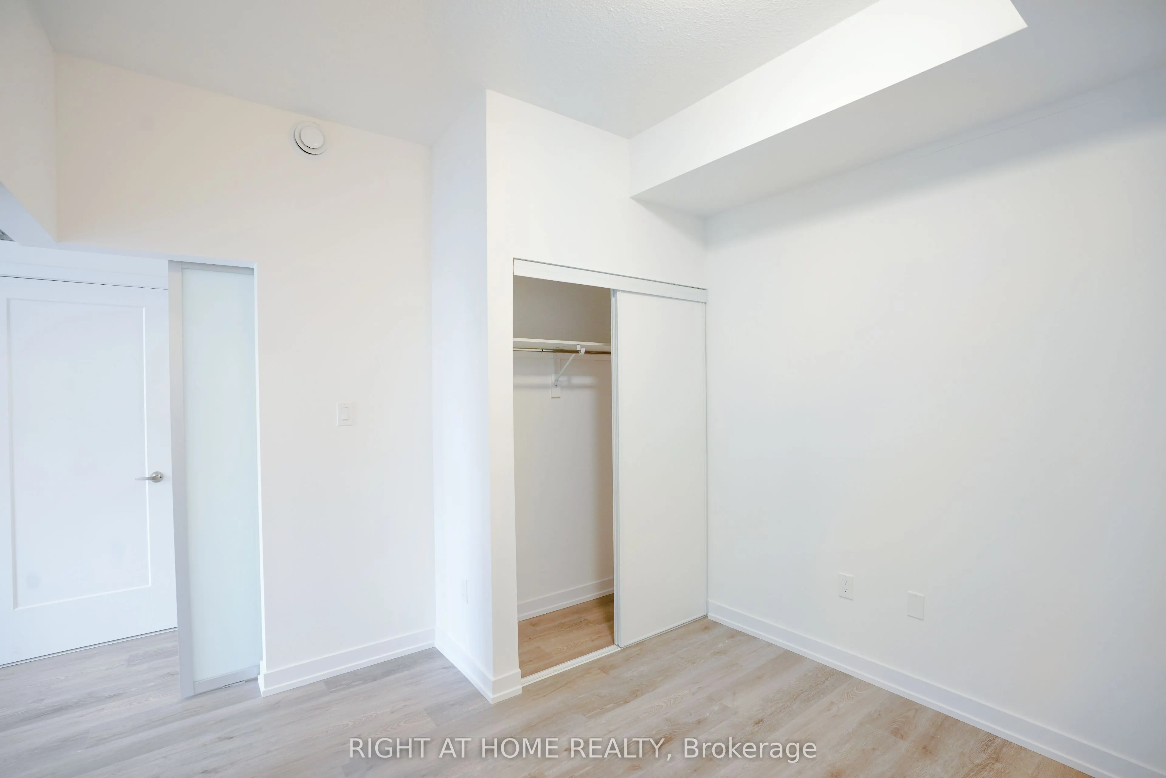 25 Palace St Street #Q8