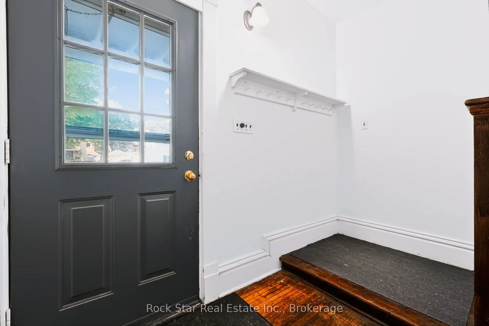 22 Rich Avenue