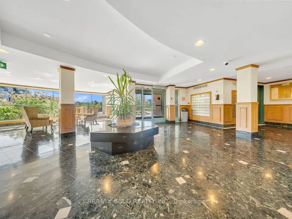 30 Blue Springs Drive #611