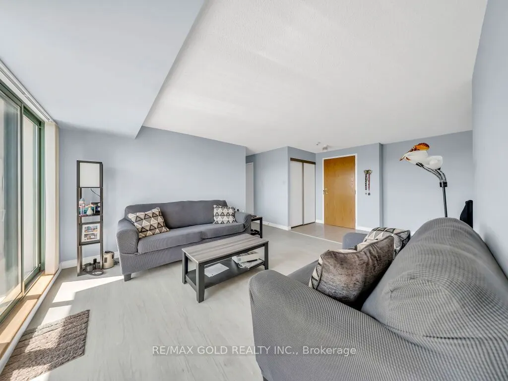 30 Blue Springs Drive #611