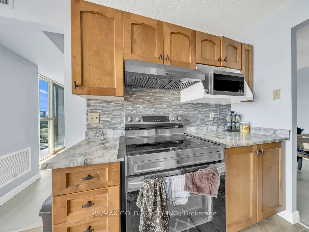 30 Blue Springs Drive #611
