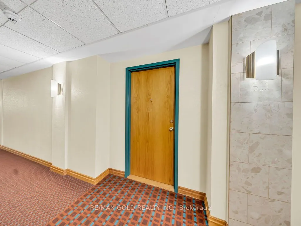 30 Blue Springs Drive #611