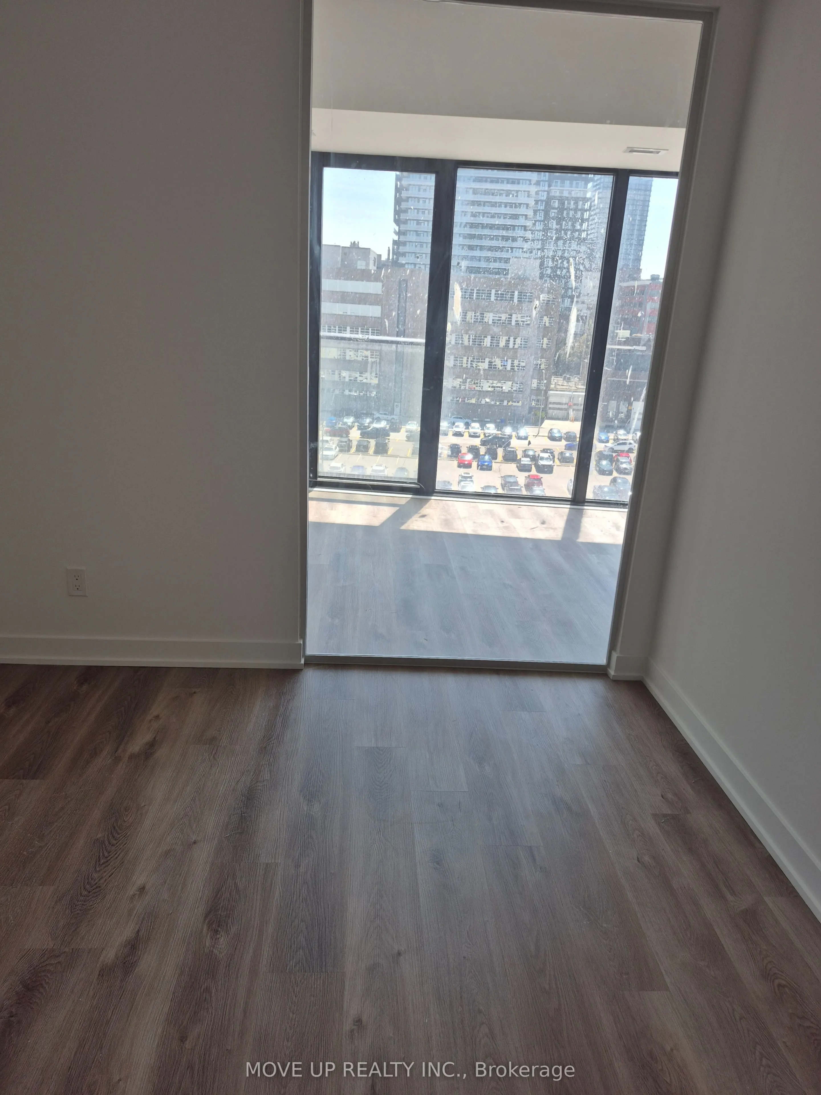 91 John Street N #707