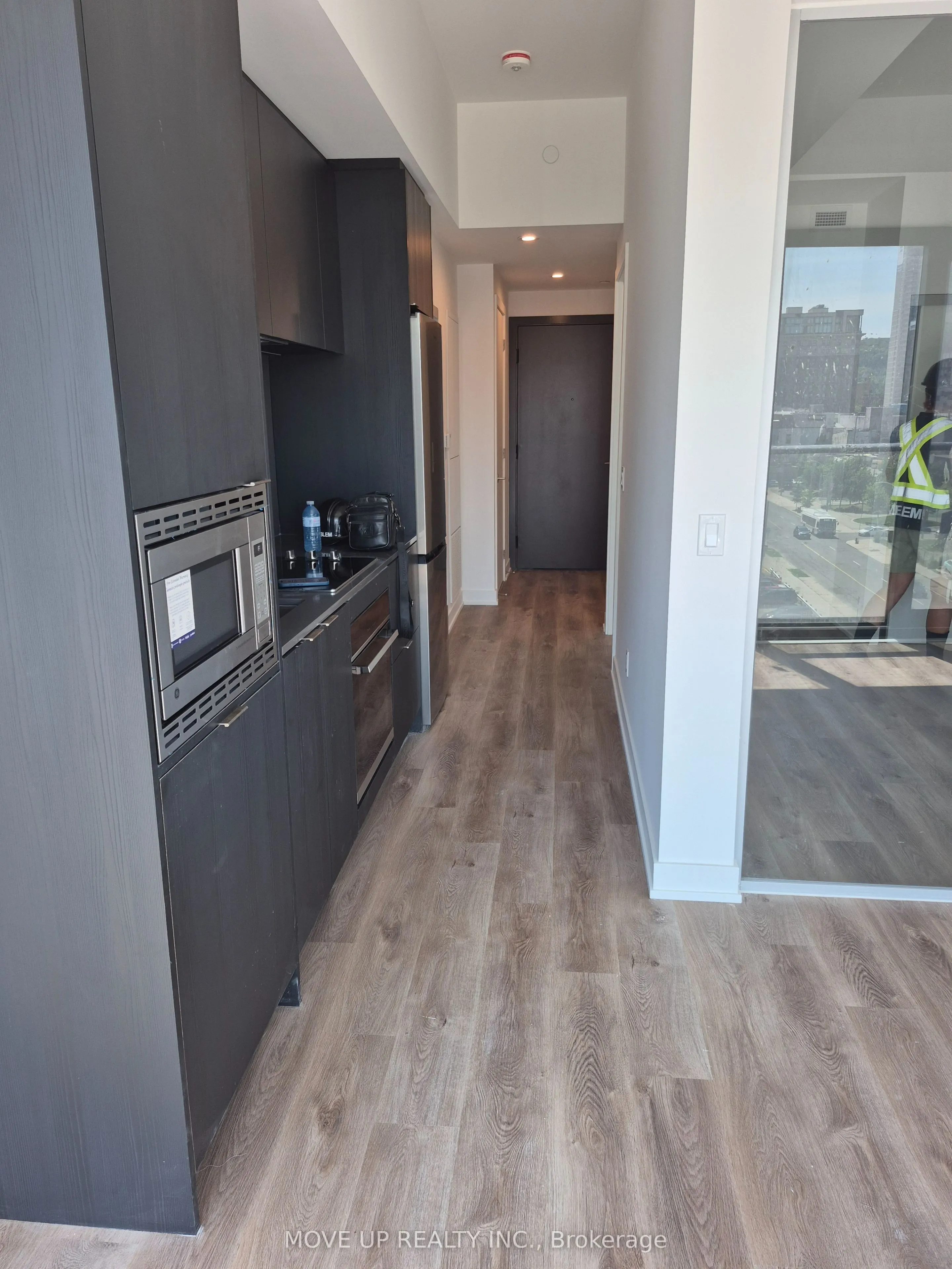 91 John Street N #707