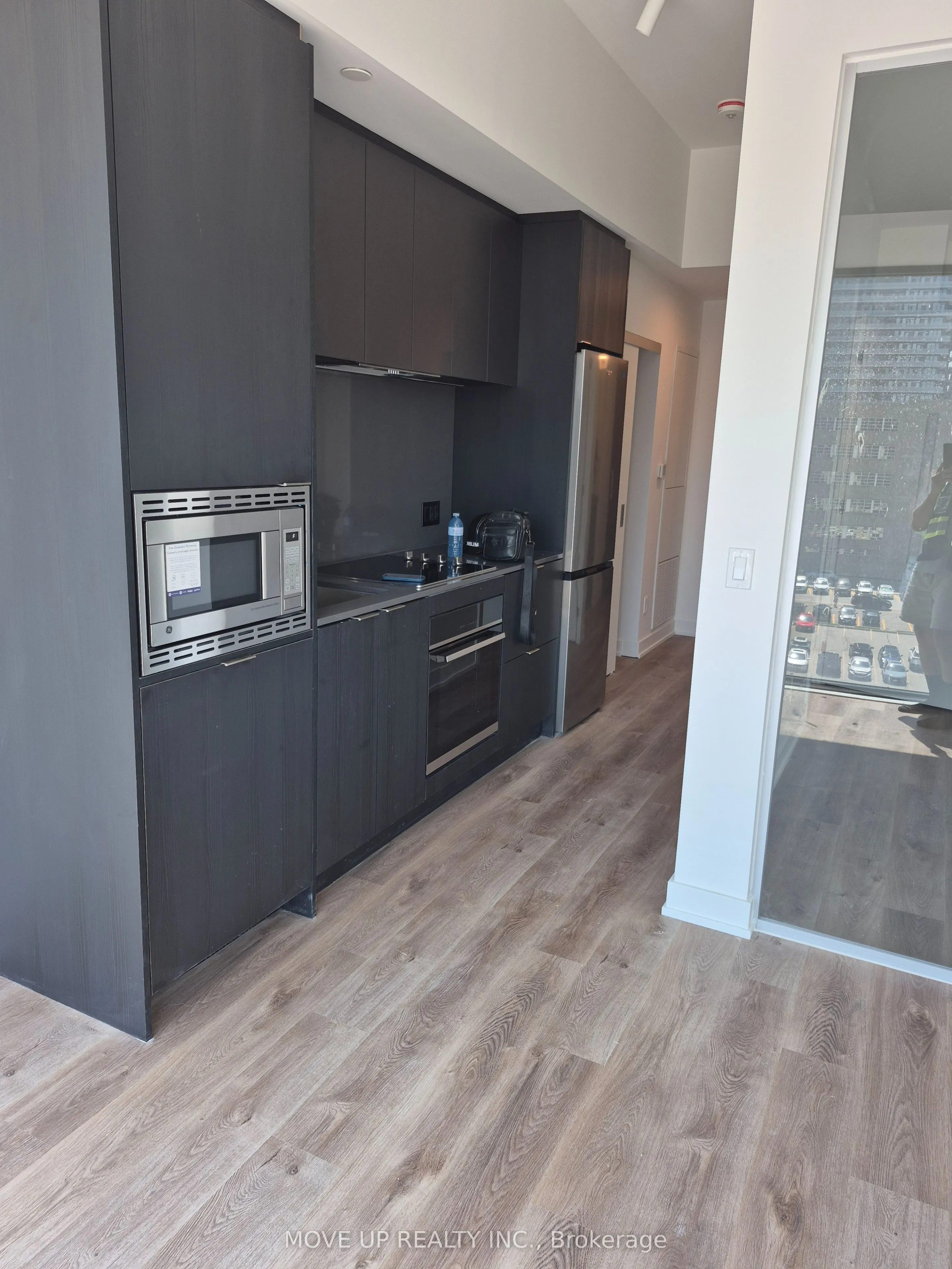 91 John Street N #707