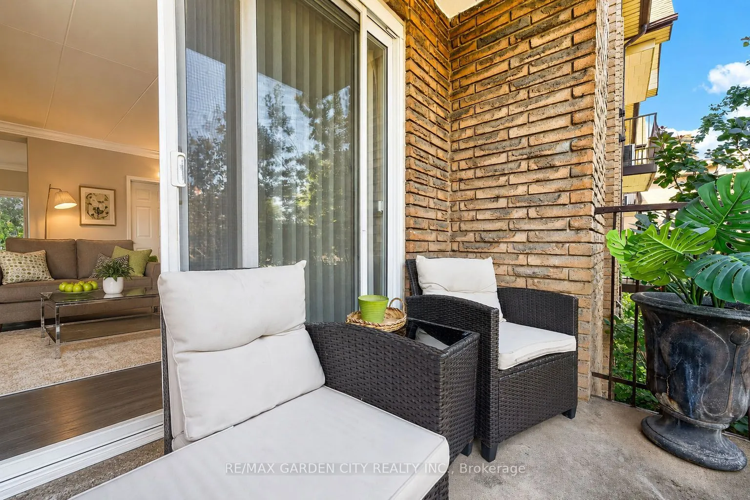 20 JOHN Street #205