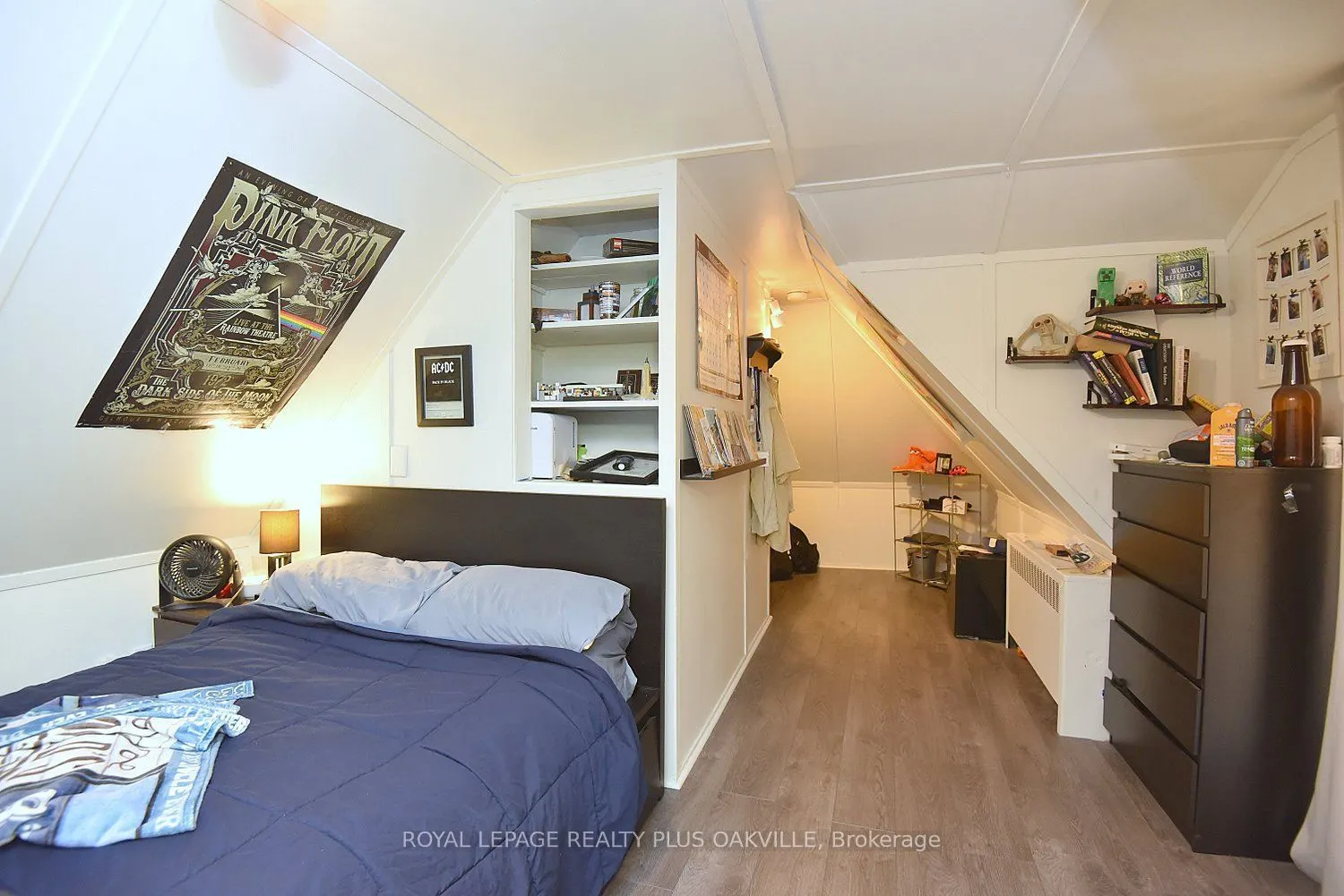 1236 King Street W