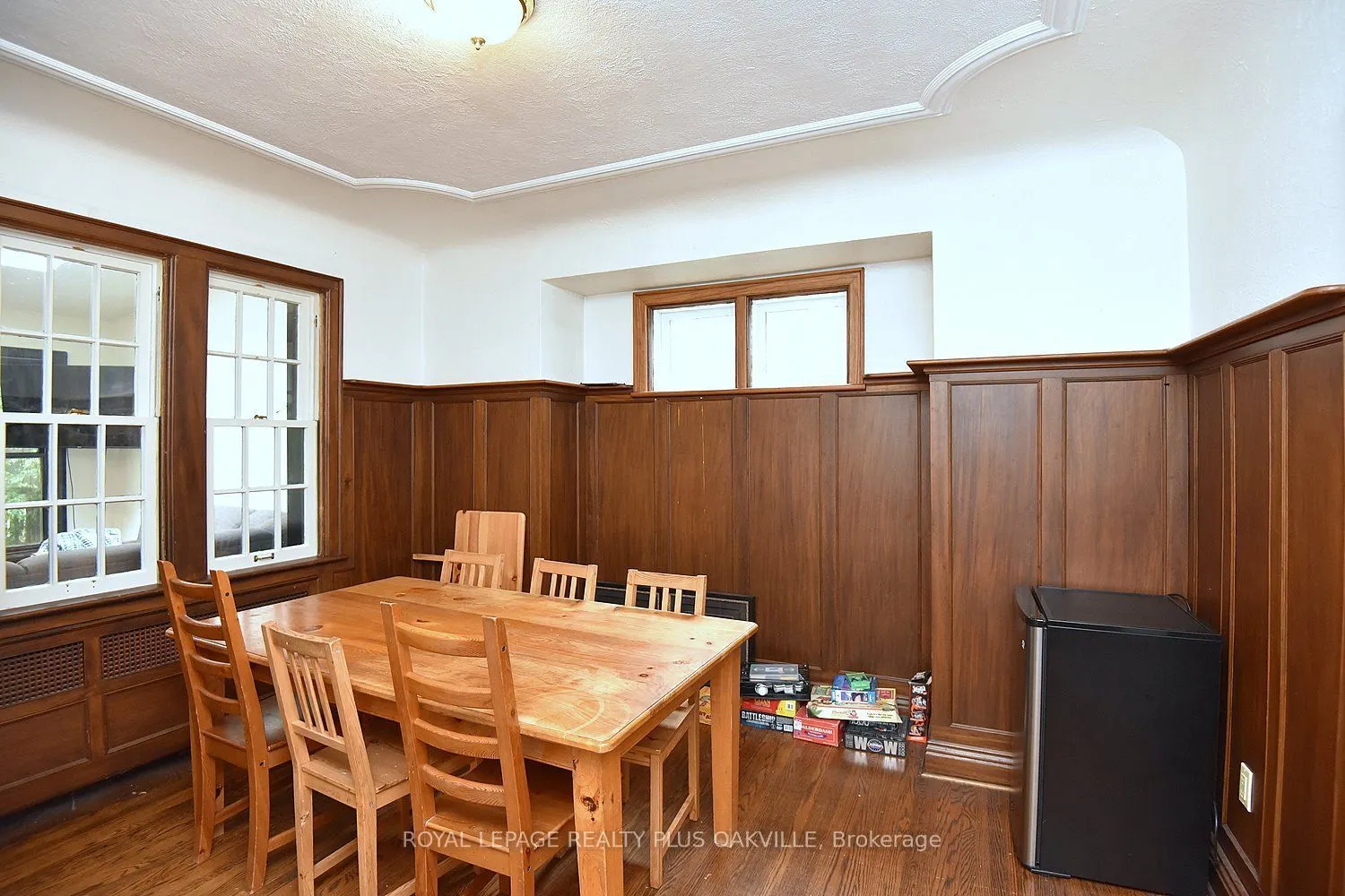 1236 King Street W