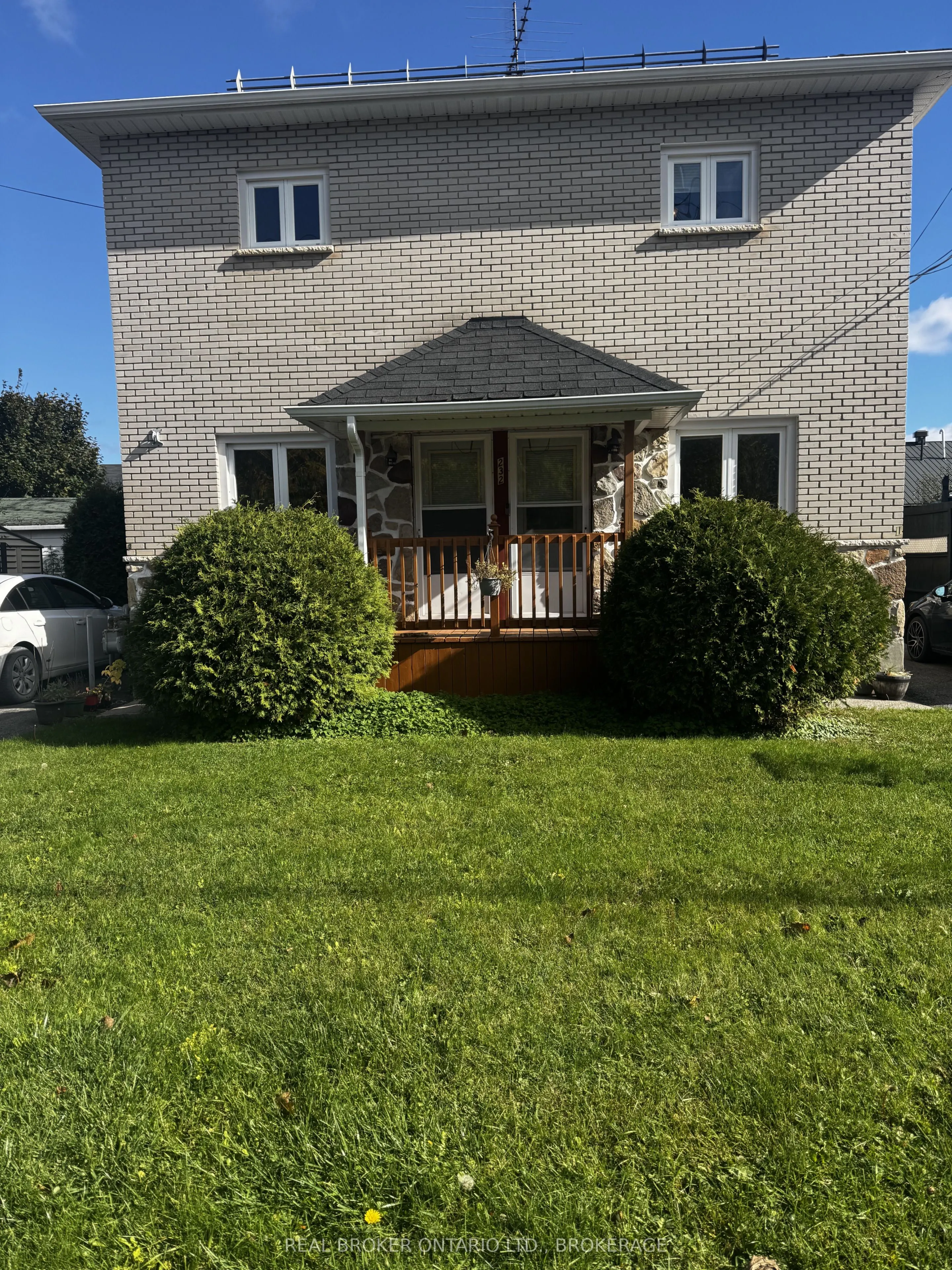232 EAST BOUNDARY Road