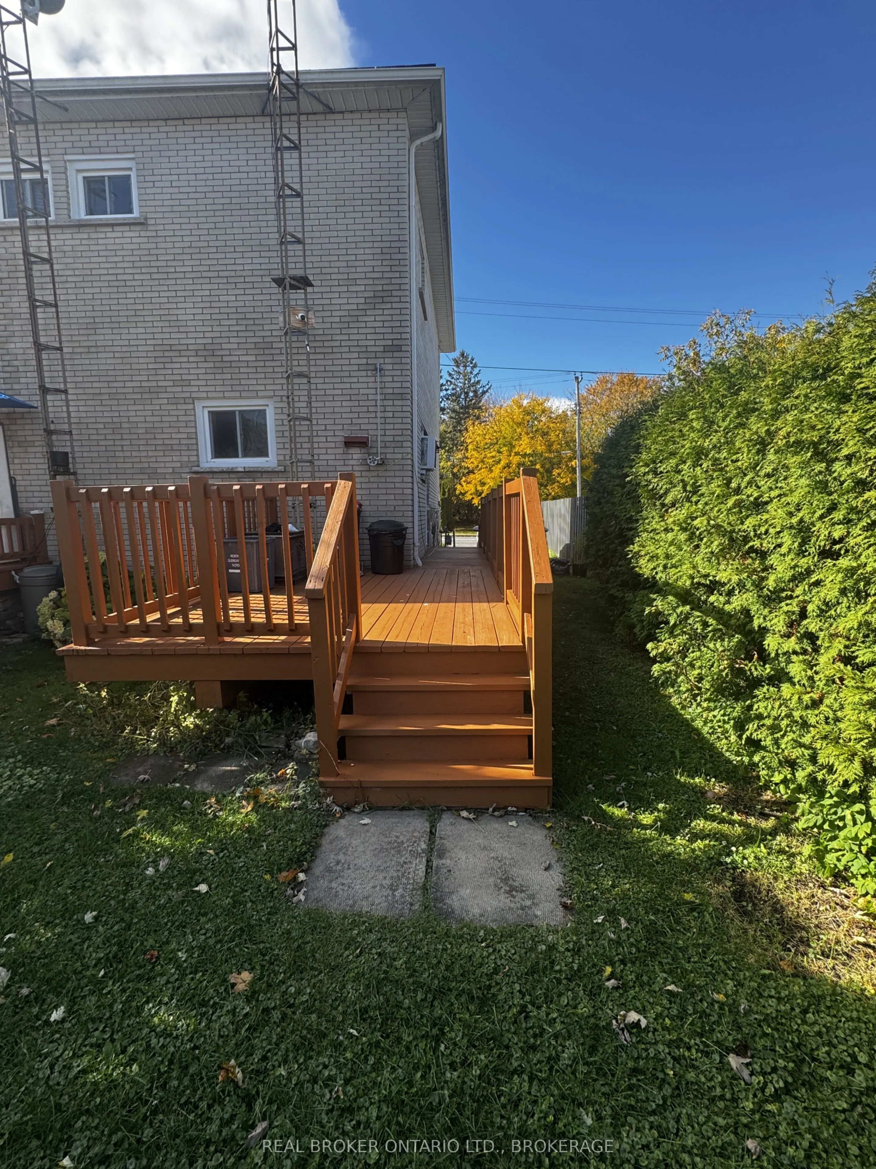 232 EAST BOUNDARY Road