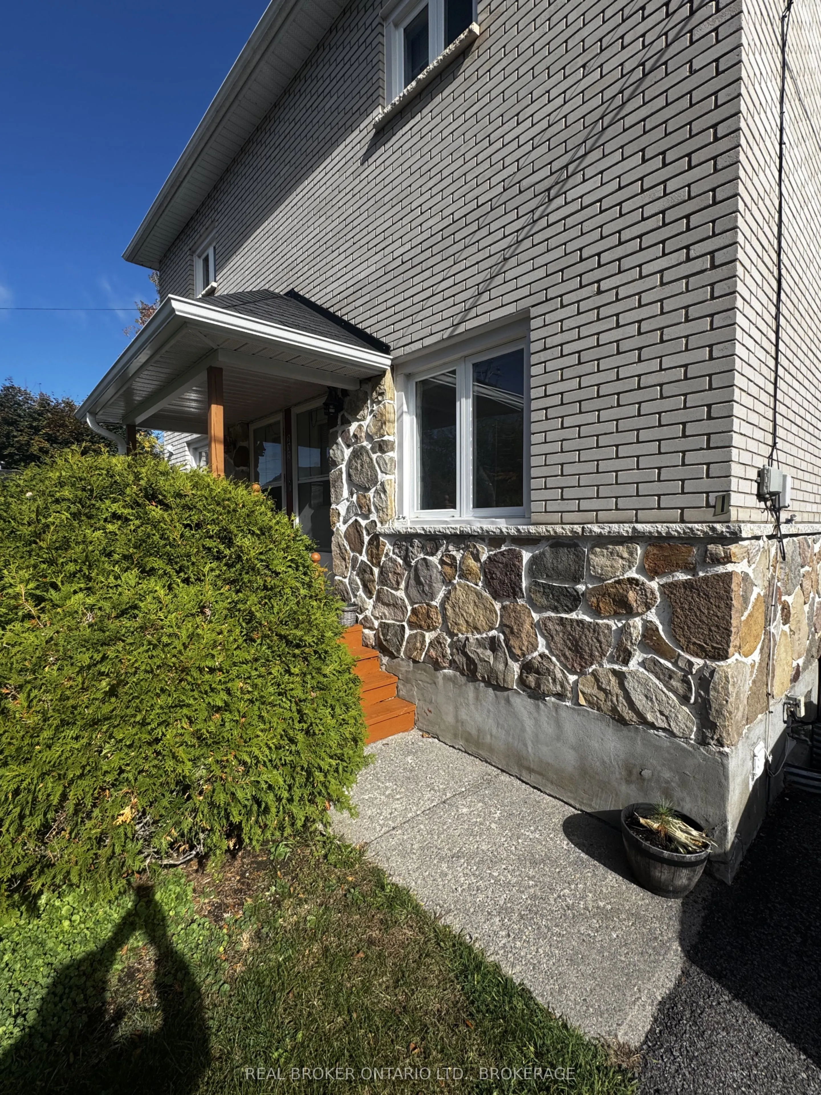 232 EAST BOUNDARY Road