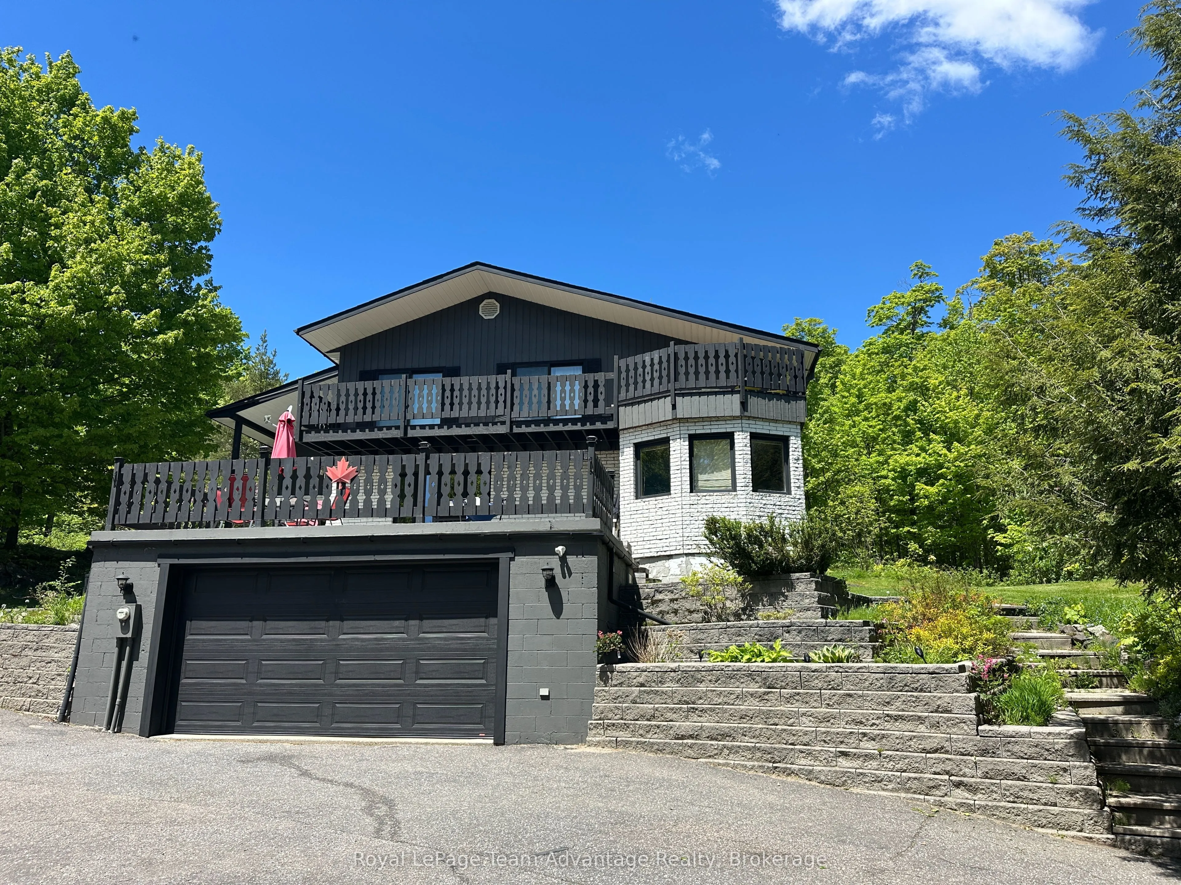 12 Taylor Crescent