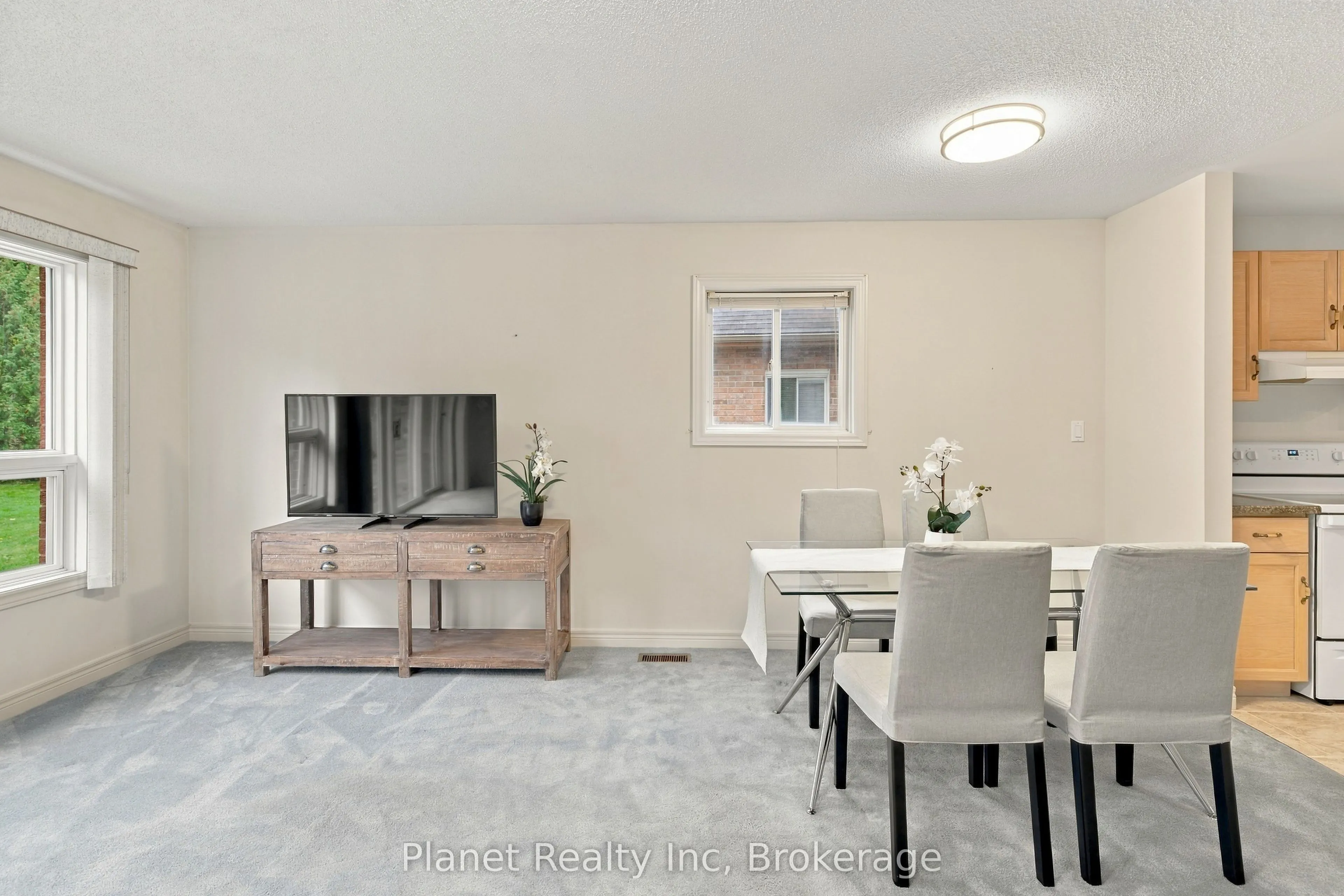 4 Ashcroft Court #0
