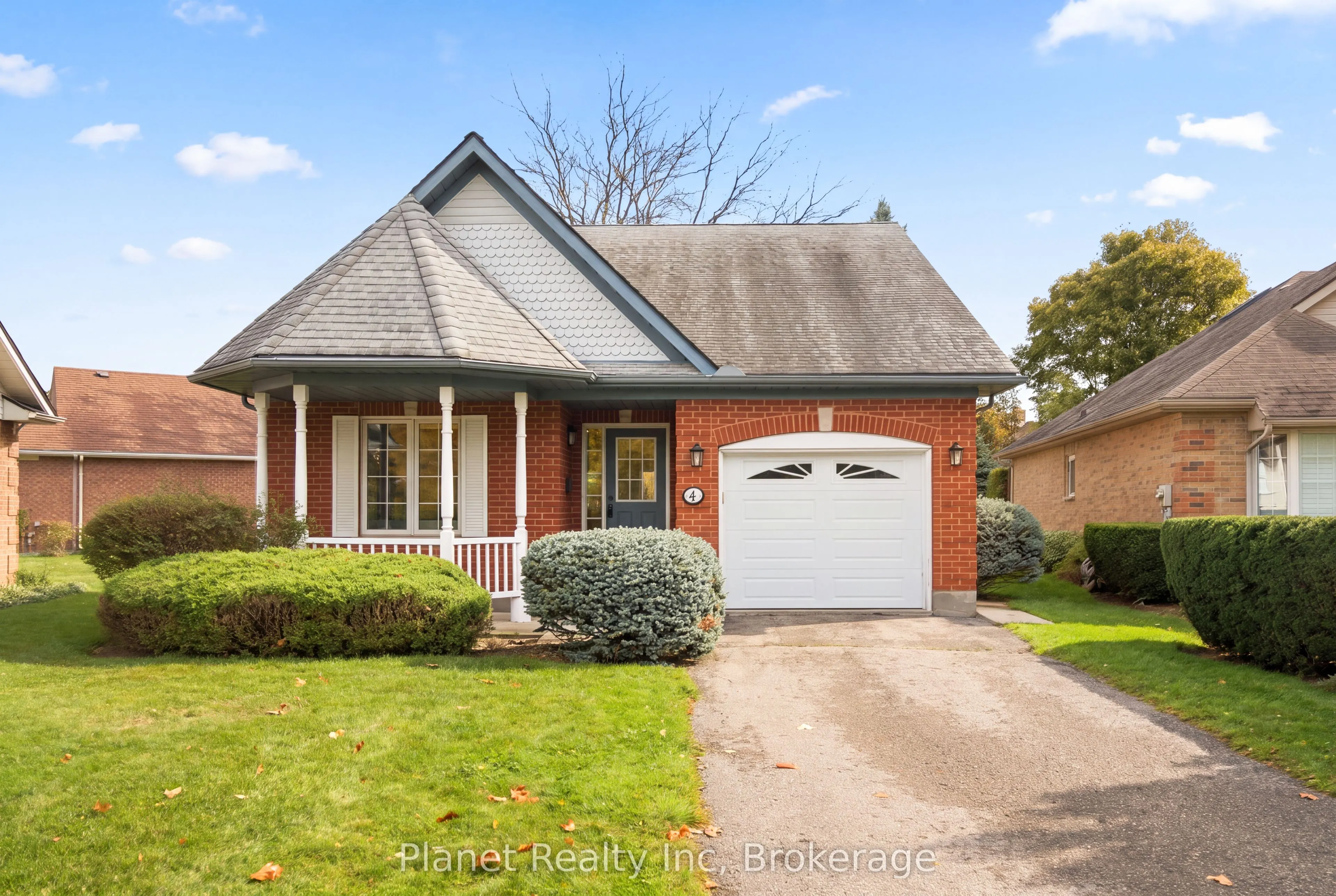 4 Ashcroft Court #0