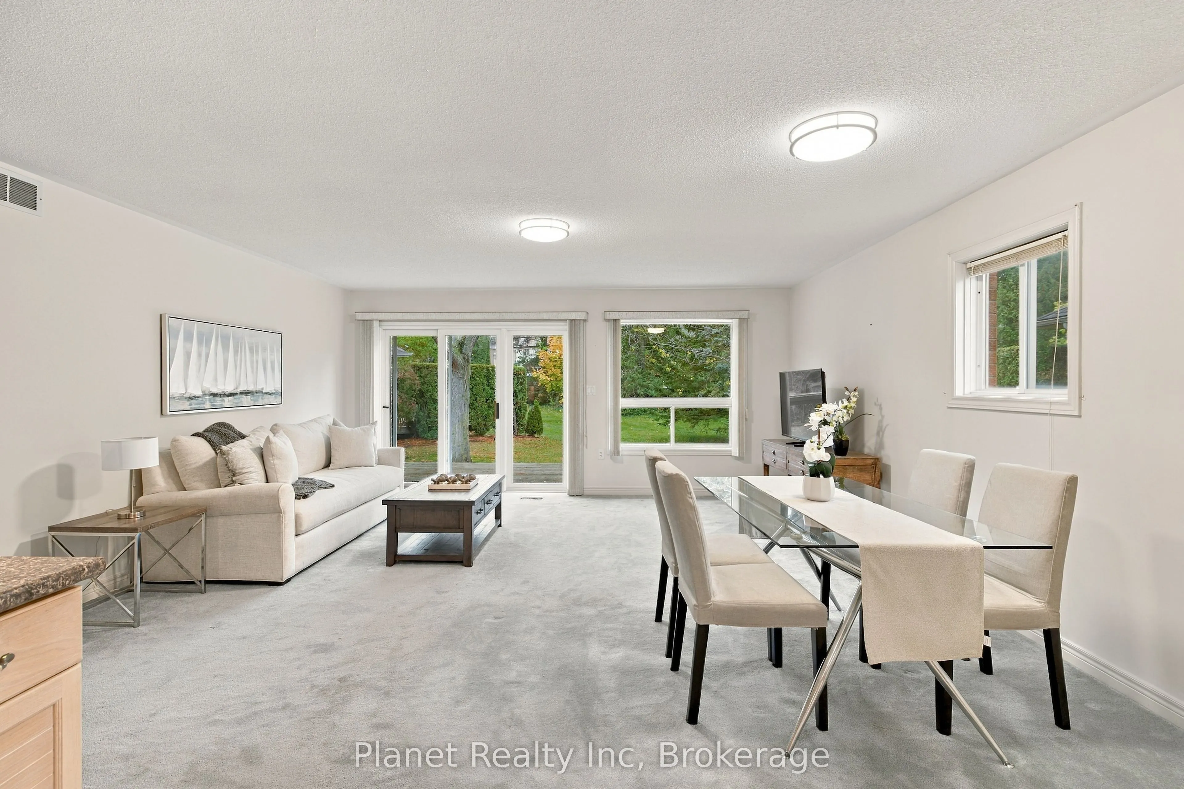 4 Ashcroft Court #0