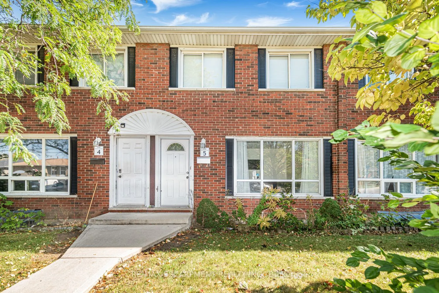 2700 Barton Street E #5