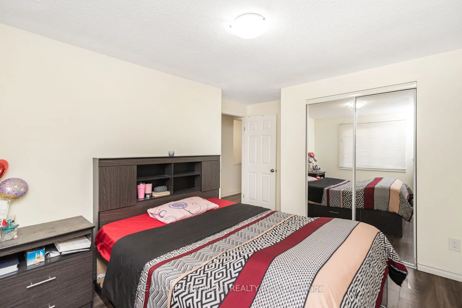 2700 Barton Street E #5