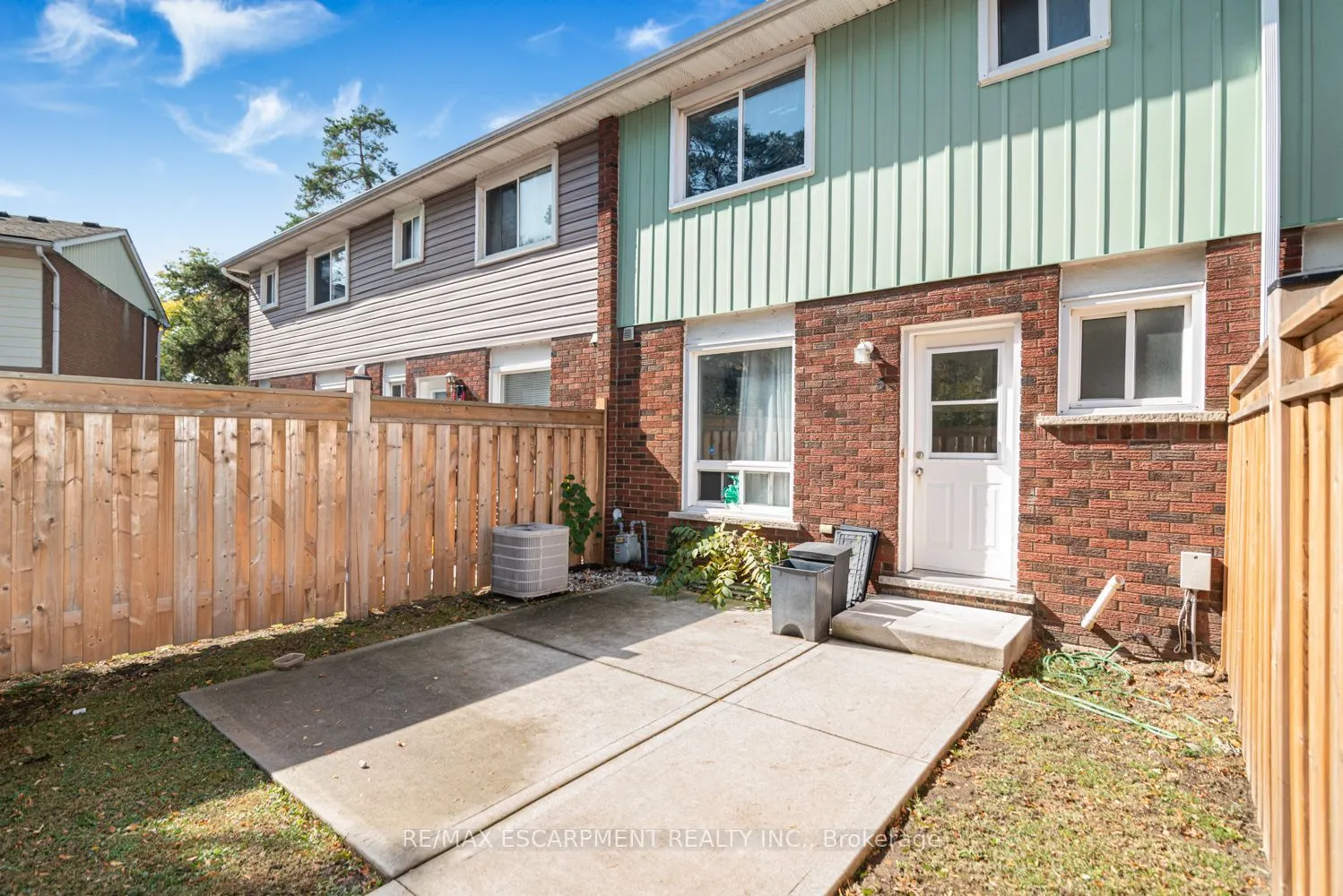 2700 Barton Street E #5